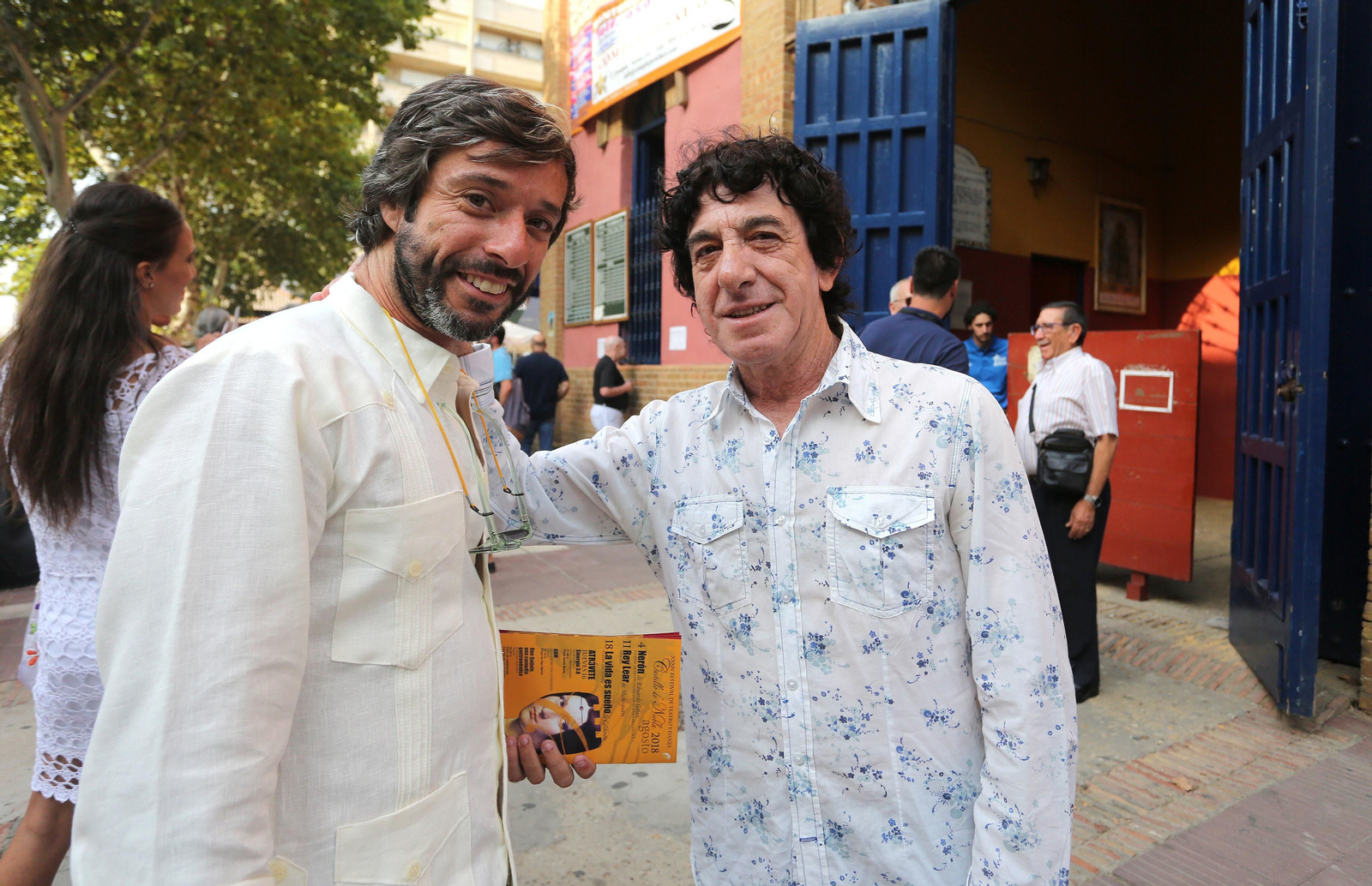 Ambiente en la Plaza de Toros de la Merced