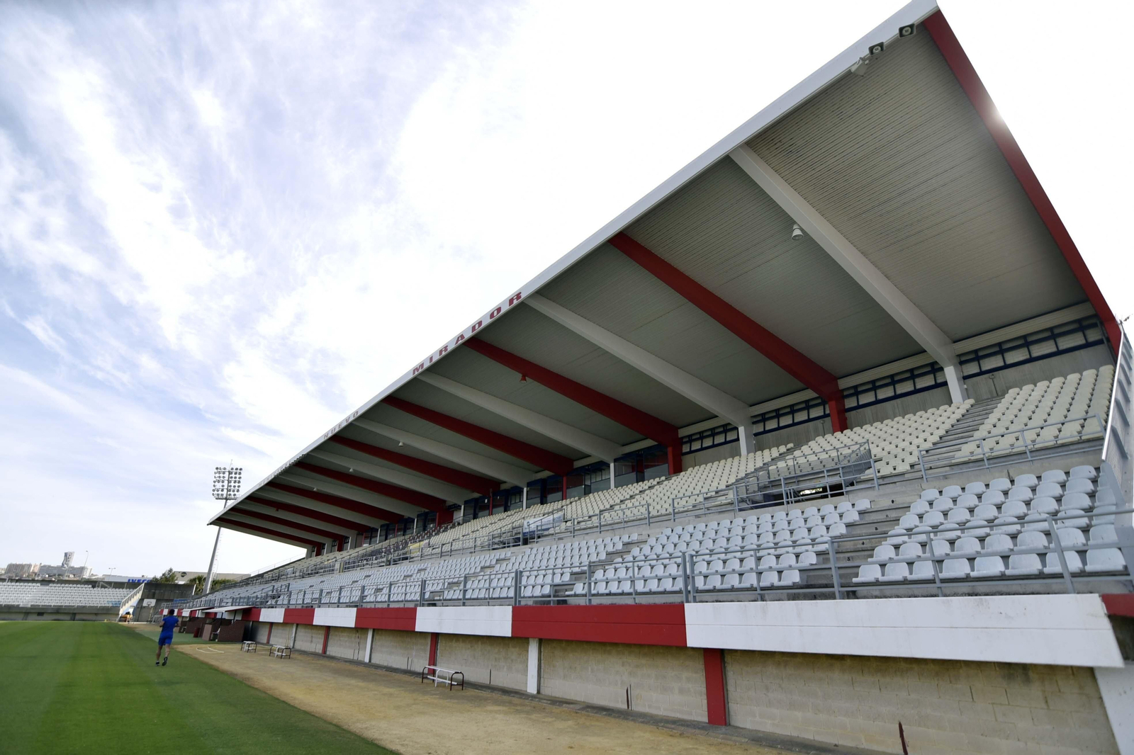 La Tribuna del estadio Nuevo Mirador.