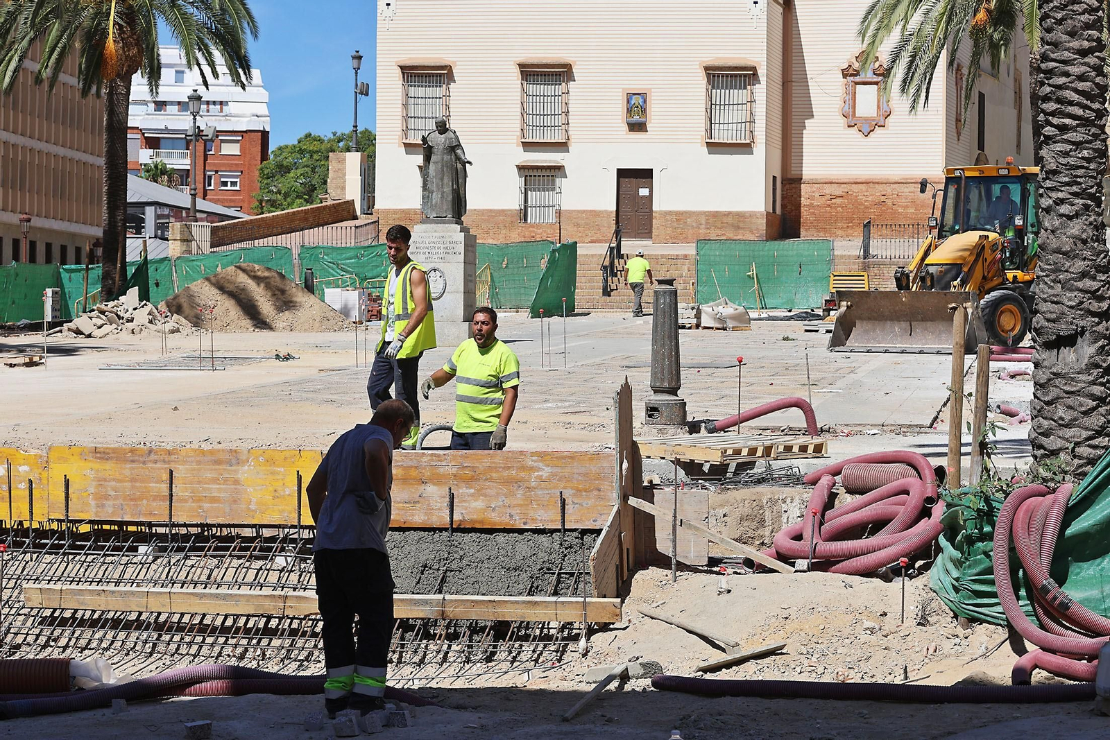 Obras en la Plaza de San Pedro.