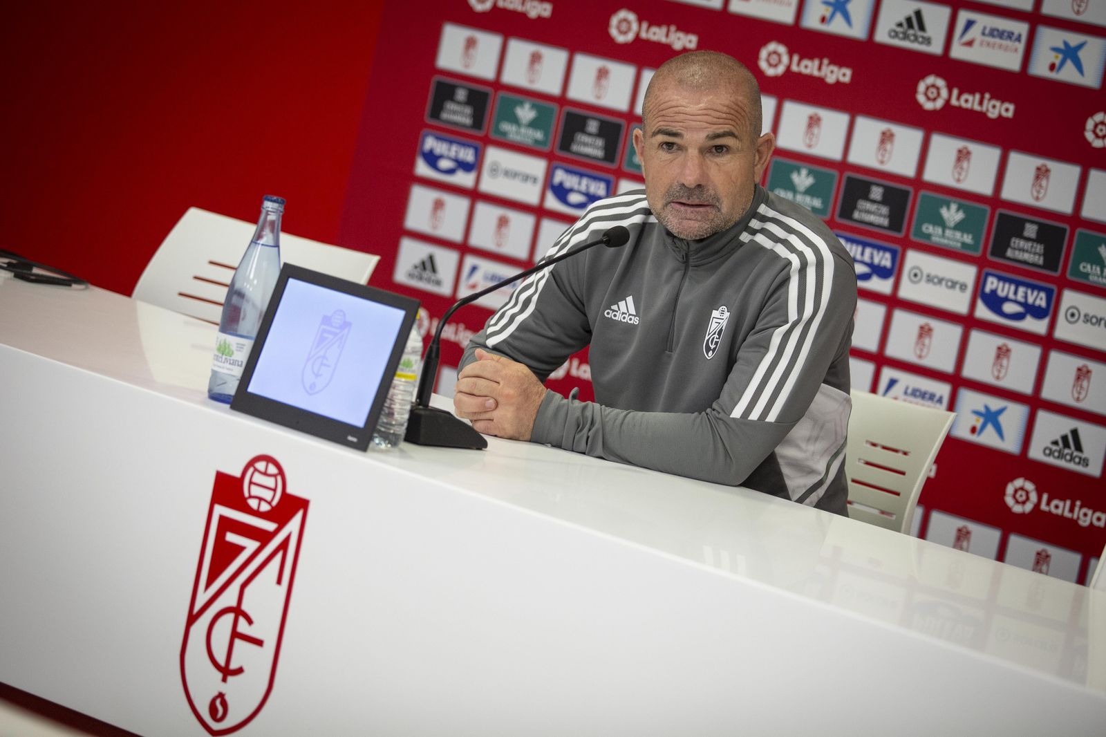 Paco López, en rueda de prensa.