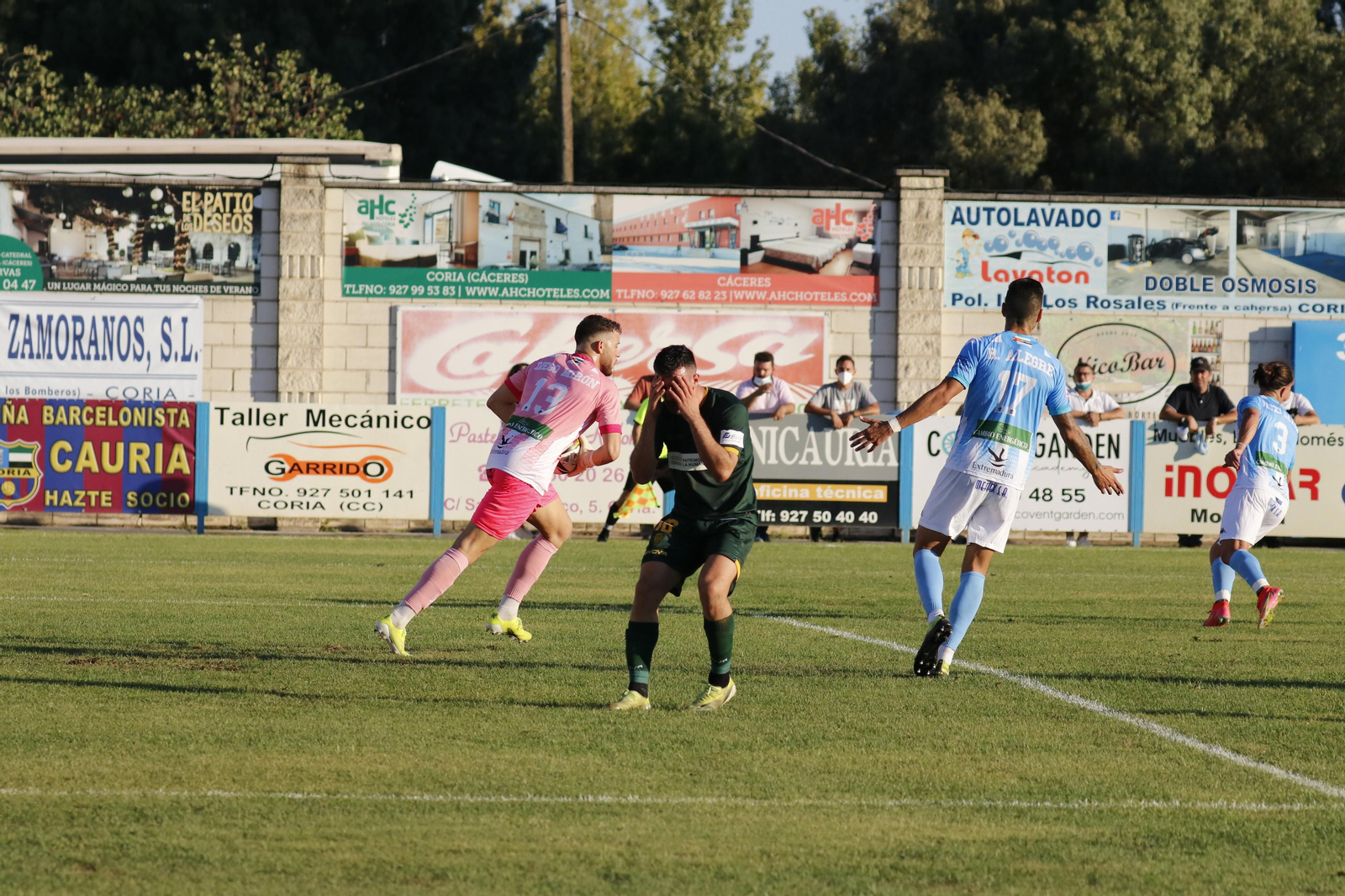 La victoria del Córdoba CF ante el CD Coria, en imágenes