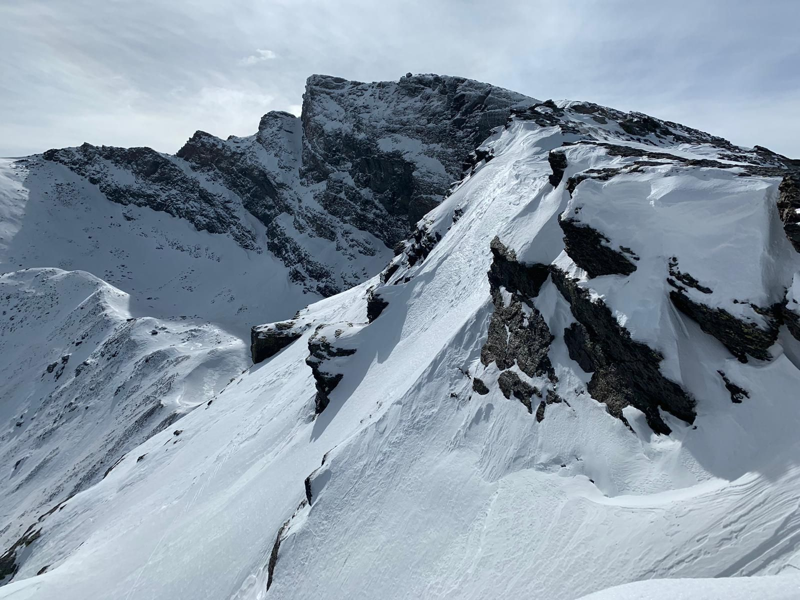El montañero ha fallecido en los Corrales del Veleta