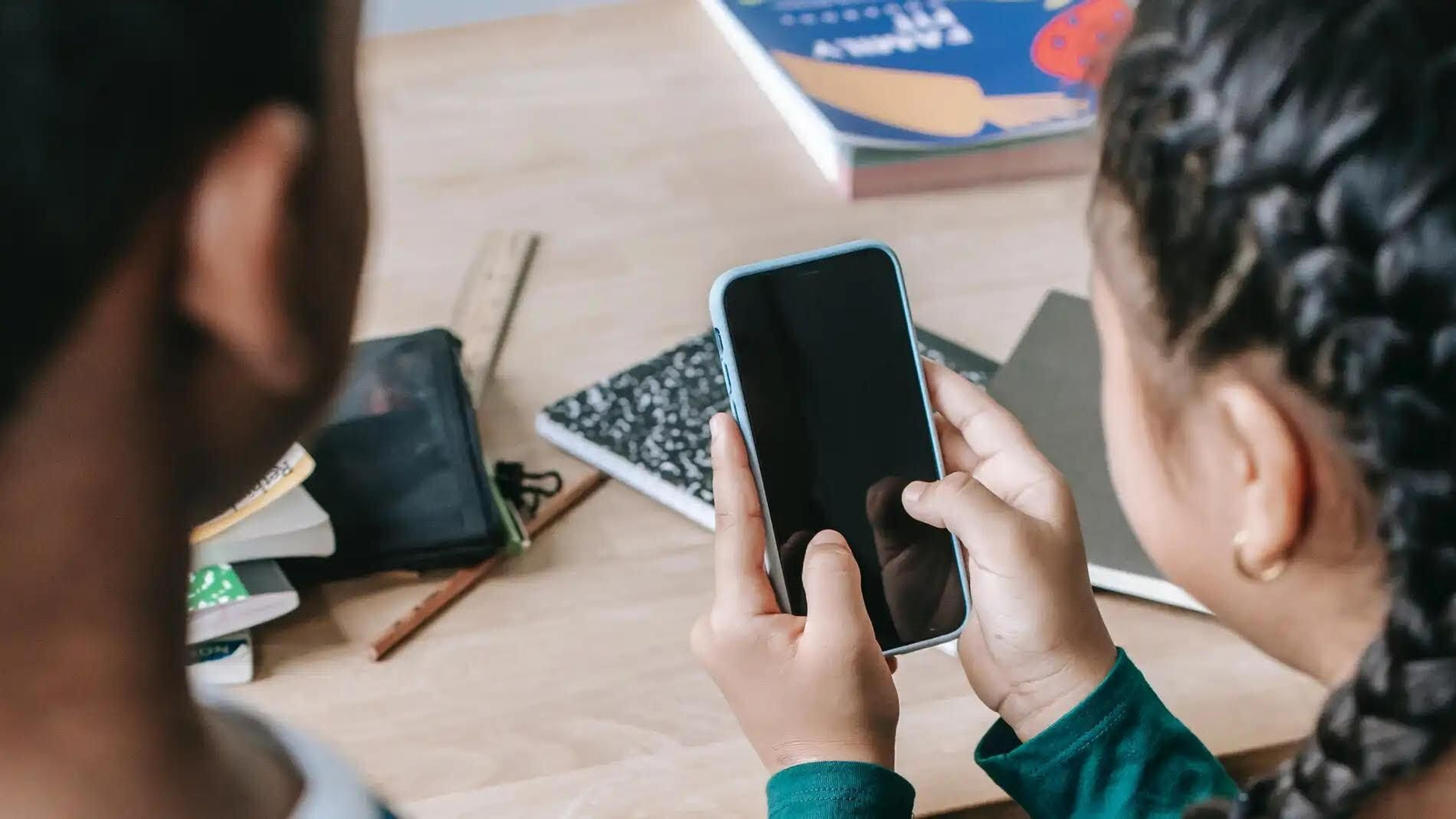 Teléfonos móviles en las aulas.
