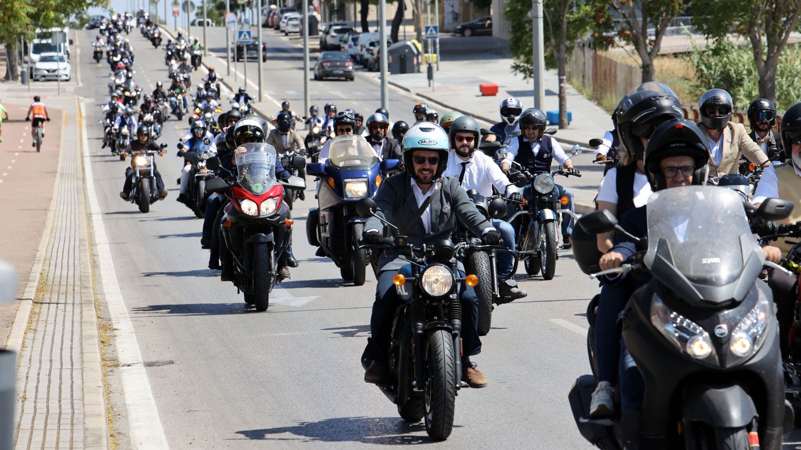 Búscate en el evento motero solidario "The Distinguished Gentleman´s Ride" en Jerez