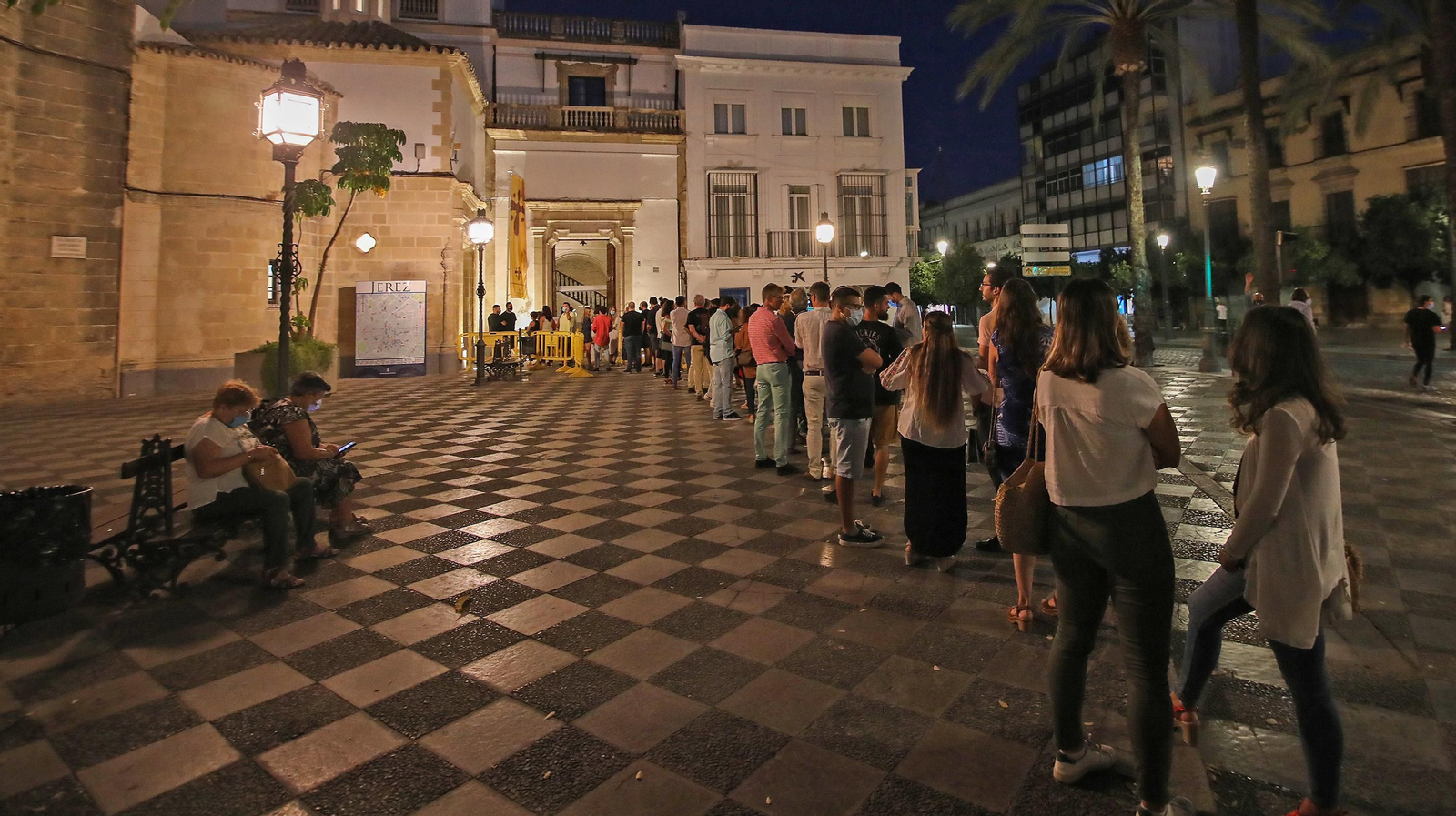 Se inaugura 'De Copa en Copa' en los Claustros y comienzan en el Alcázar las 'Catas Magistrales' con los vinos de Lustau