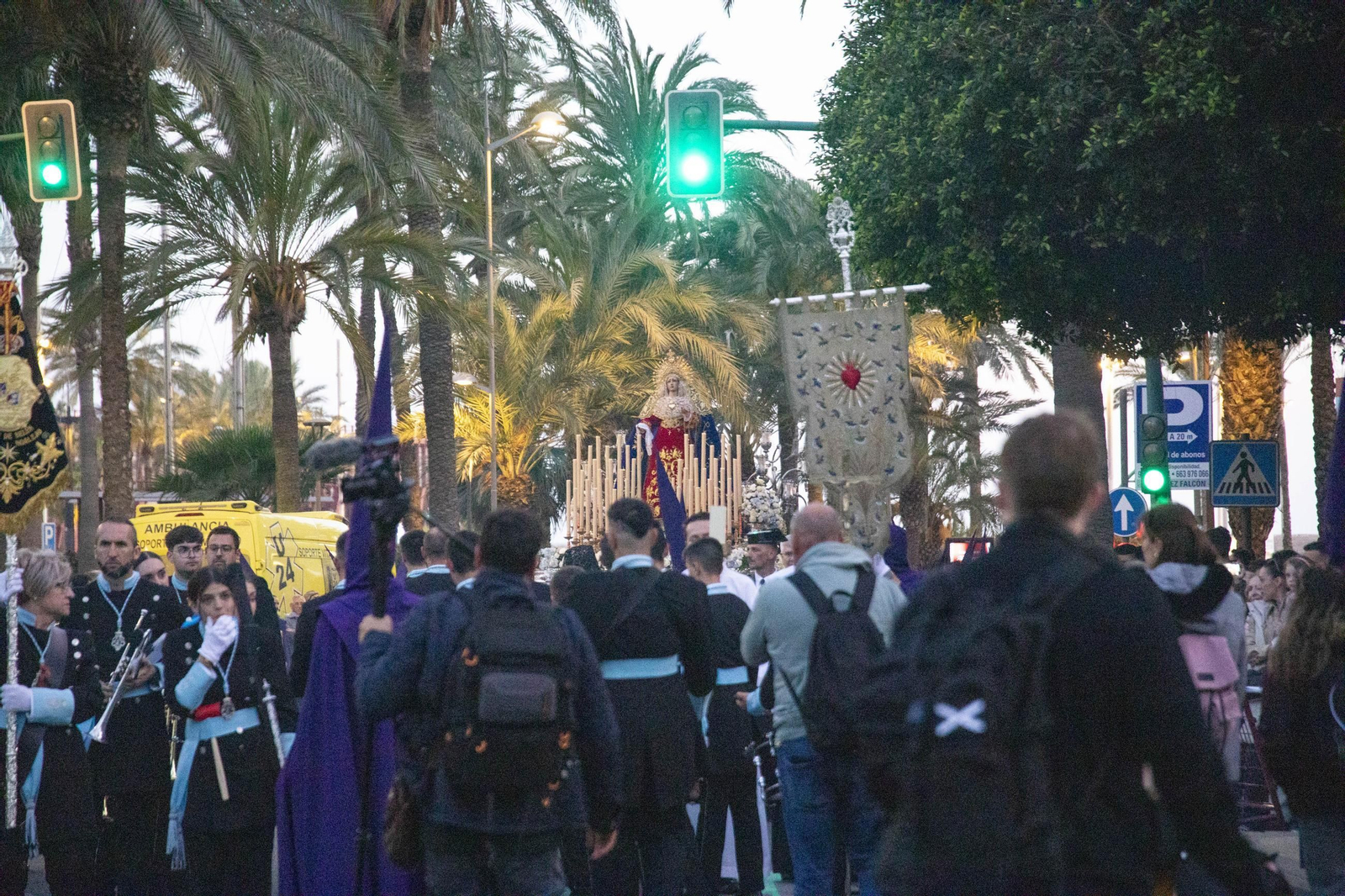 Encuentro en la Semana Santa de Almería 2025