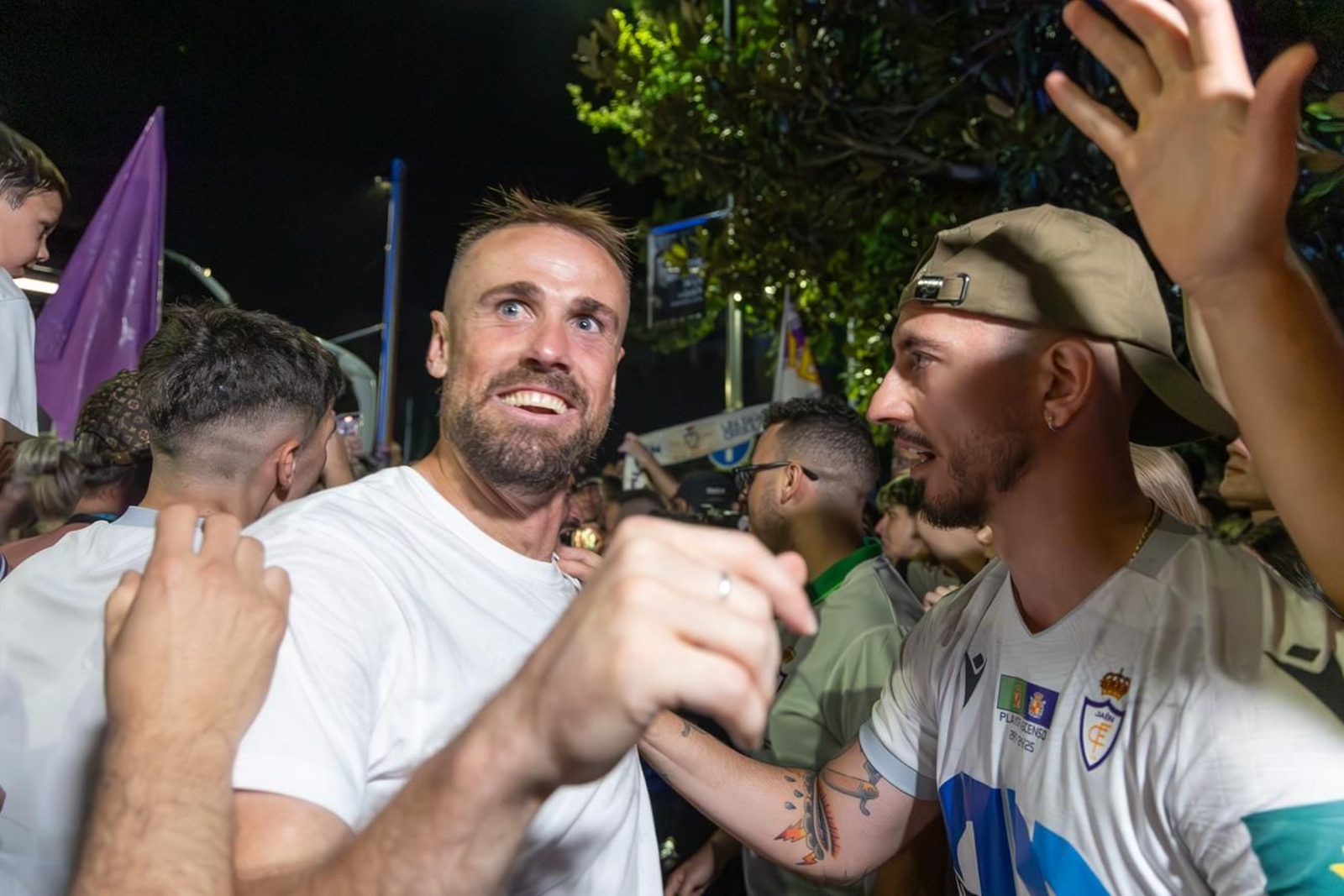 El éxtasis del Real Jaén en la Plaza de las Batallas