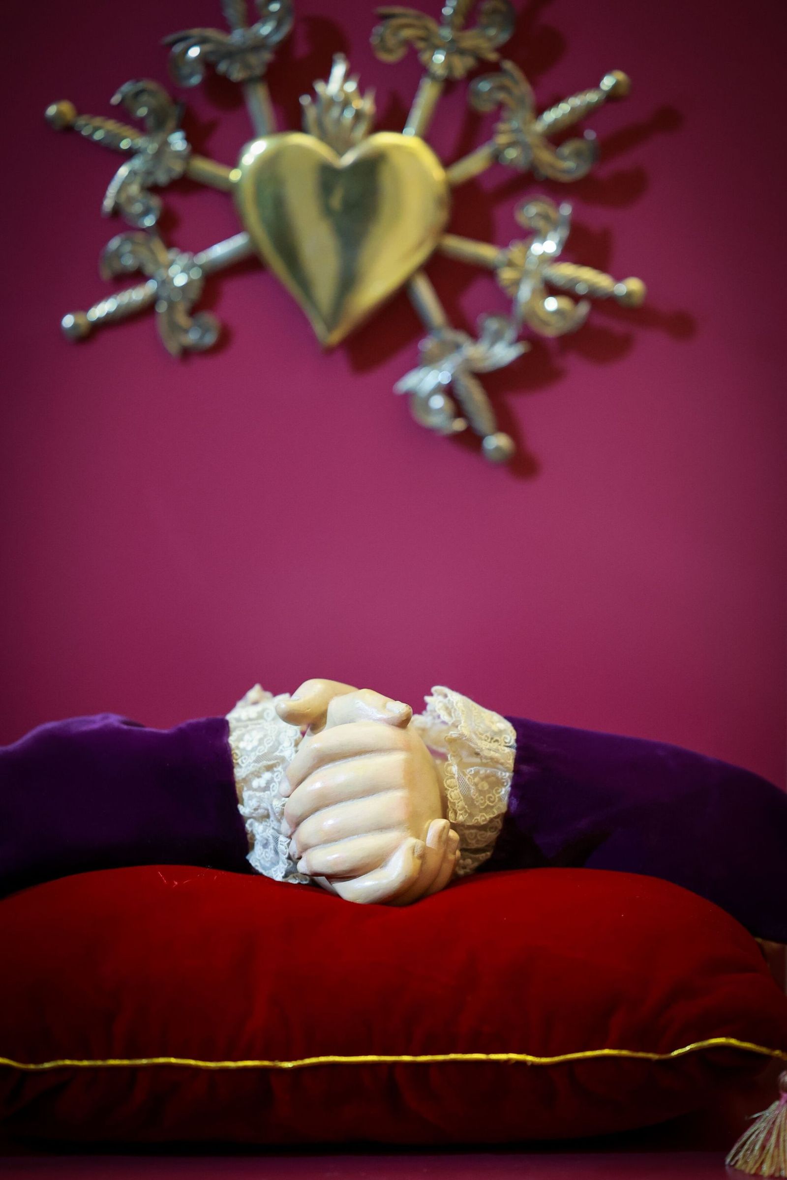 Inaugurada en San Fernando la exposición cofrade Passio Domini: las imágenes