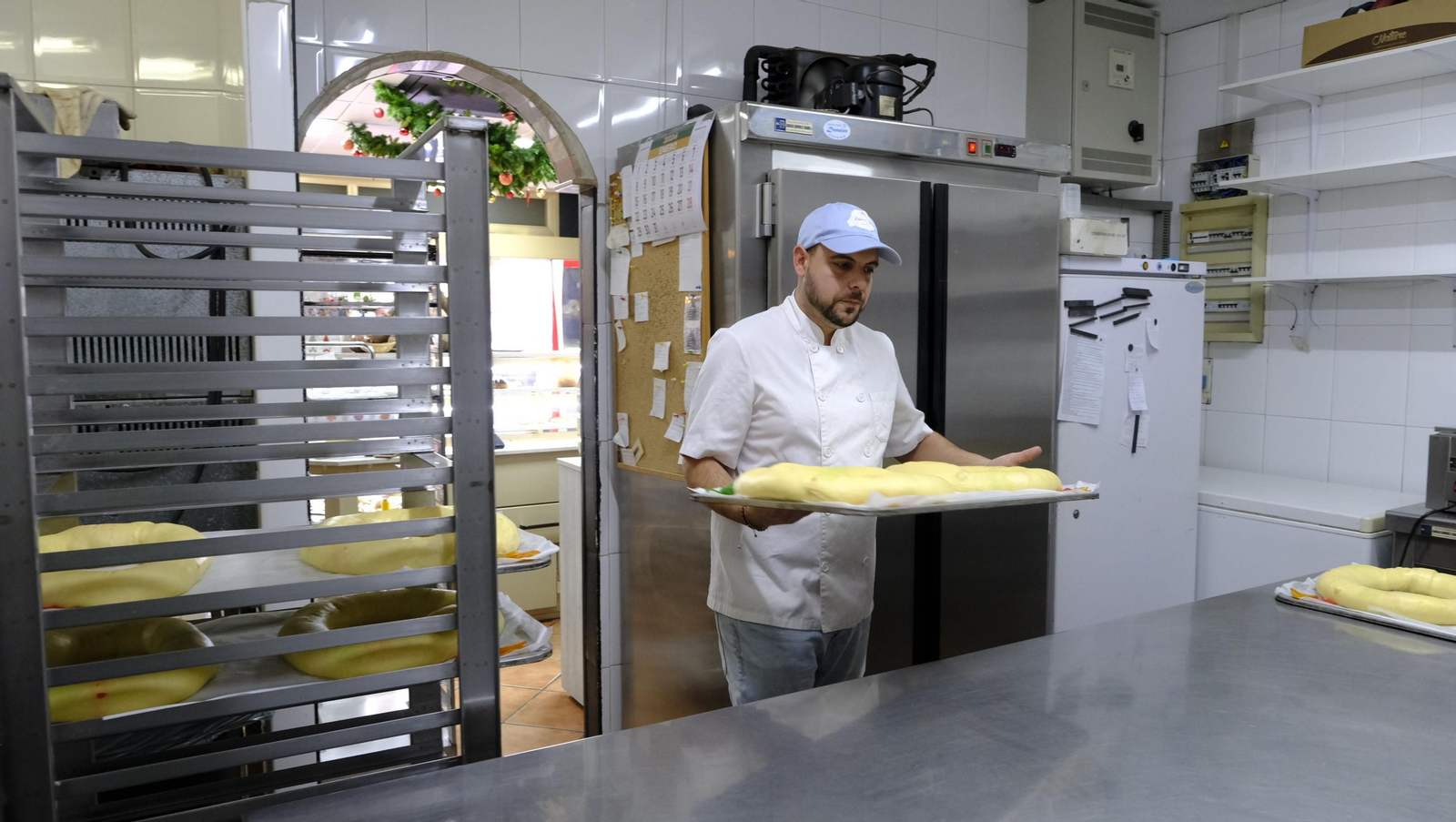 Fotogalería del roscón de reyes en Pastelería Yemadi, en Almería