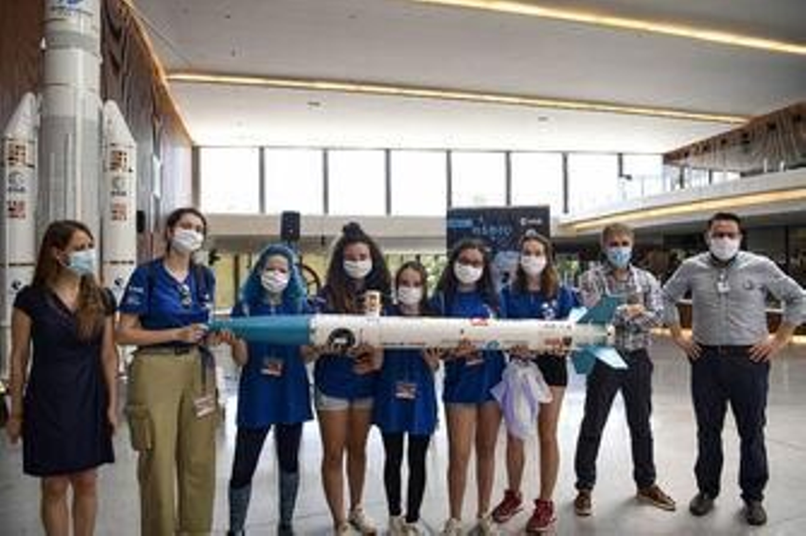 Un satélite con la forma de una lata de refrescos: los científicos del futuro se reúnen en Granada