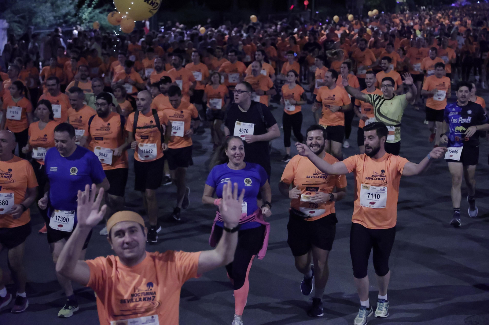 Búscate en la Carrera Nocturna de Sevilla (5)