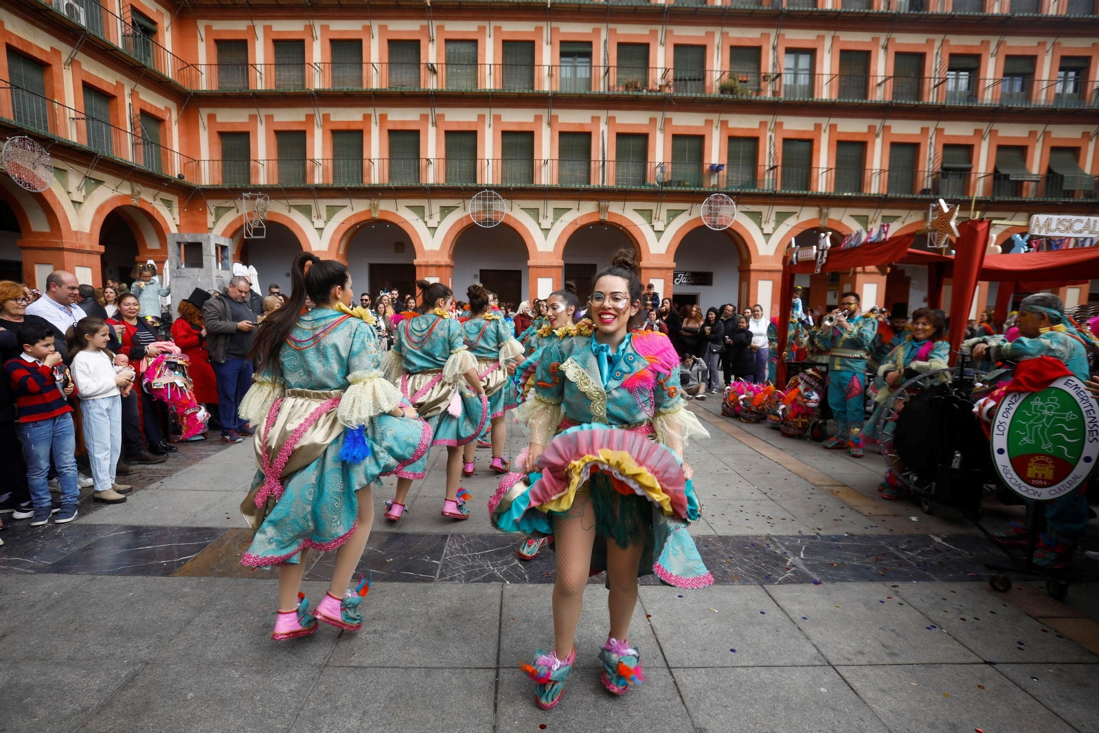 La quema del dios Momo pone punto y final al Carnaval de Córdoba 2023, en fotografías