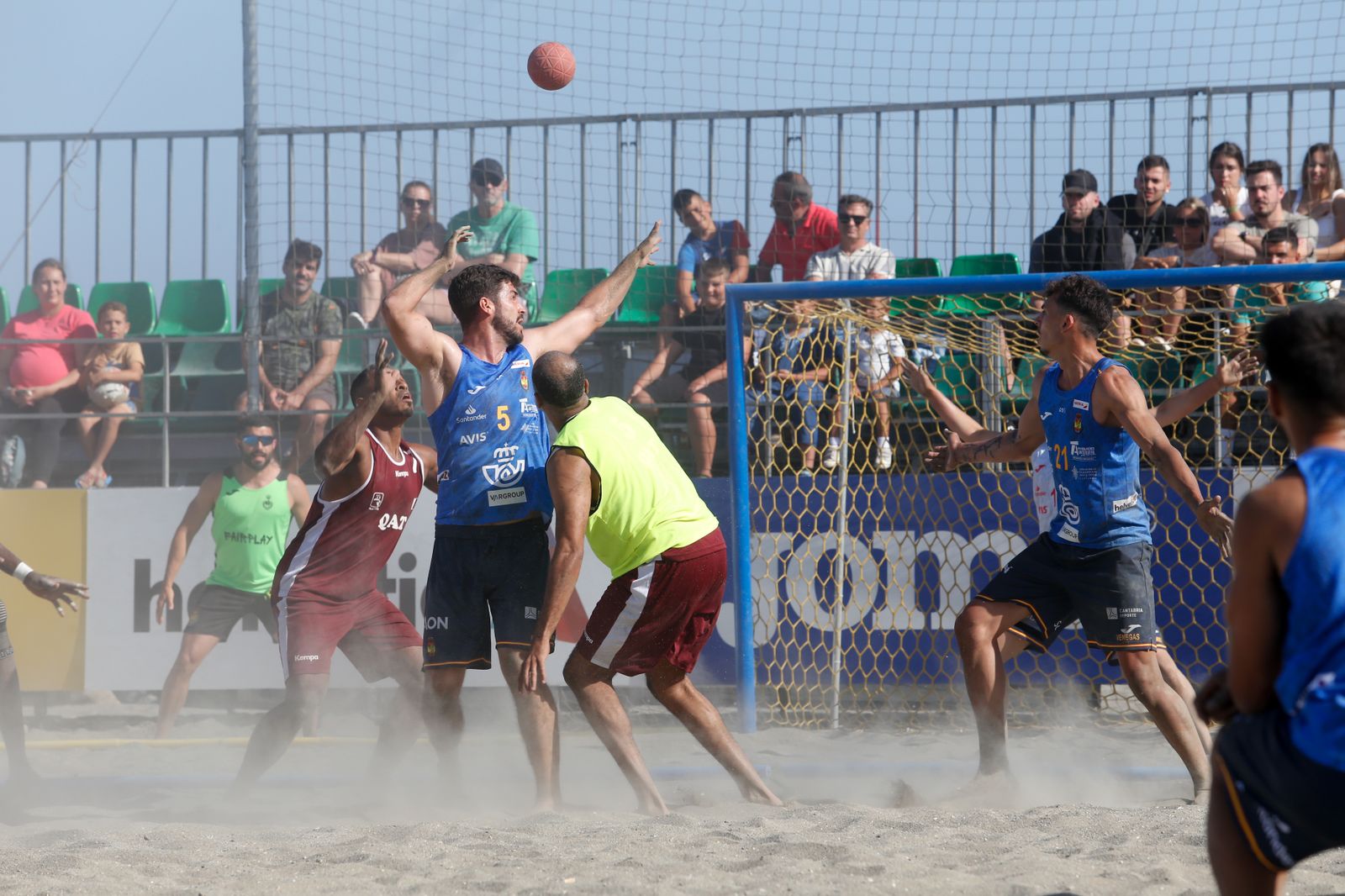 Las fotos del Torneo Internacional  de España de balonmano playa de La Línea