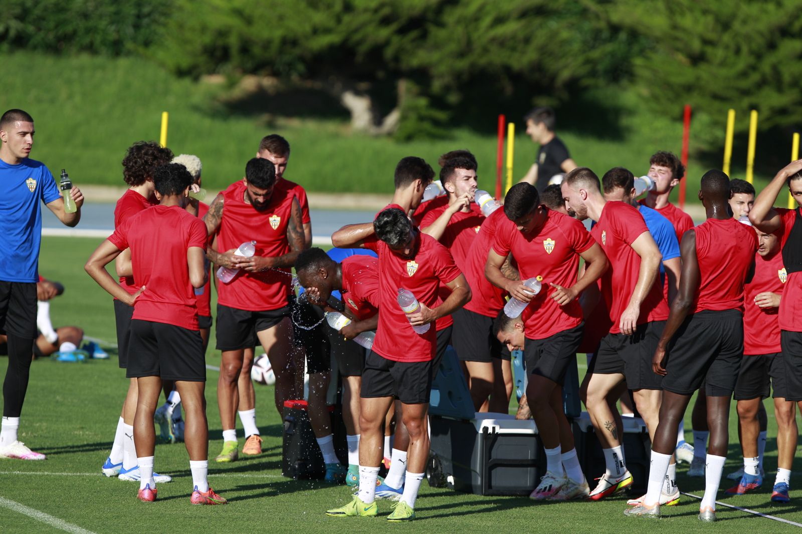 Imágenes del primer entramiento de la U.D. Almería en la Liga Santander, temporada 2022-2023