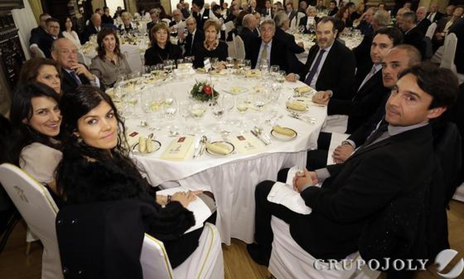 Gema Caraballo, Marta Gallego, María Luisa Lazo, Jesús Bores, Natalia Palomino González, Carmen Mejías, Lola González, Francisco Palomino Romero, Ramón Hernández, Germán Palomino González, Miguel Ángel Millán y Felipe Palomino González./ Antonio Pizarro/Juan Carlos Vázquez/ Juan Carlos Muñoz/Belén Vargas