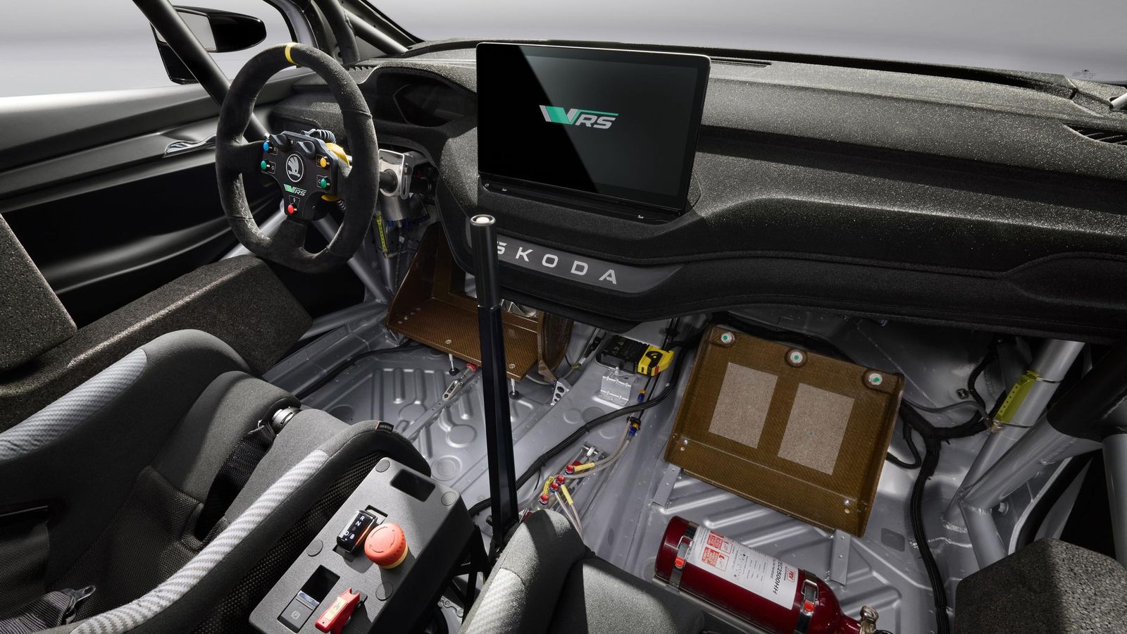 Donde en otros coches podría usarse fibra de car bono, como en el salpicadero, en este Enyaq se ha recurrido a biocompuestos basados en lino.