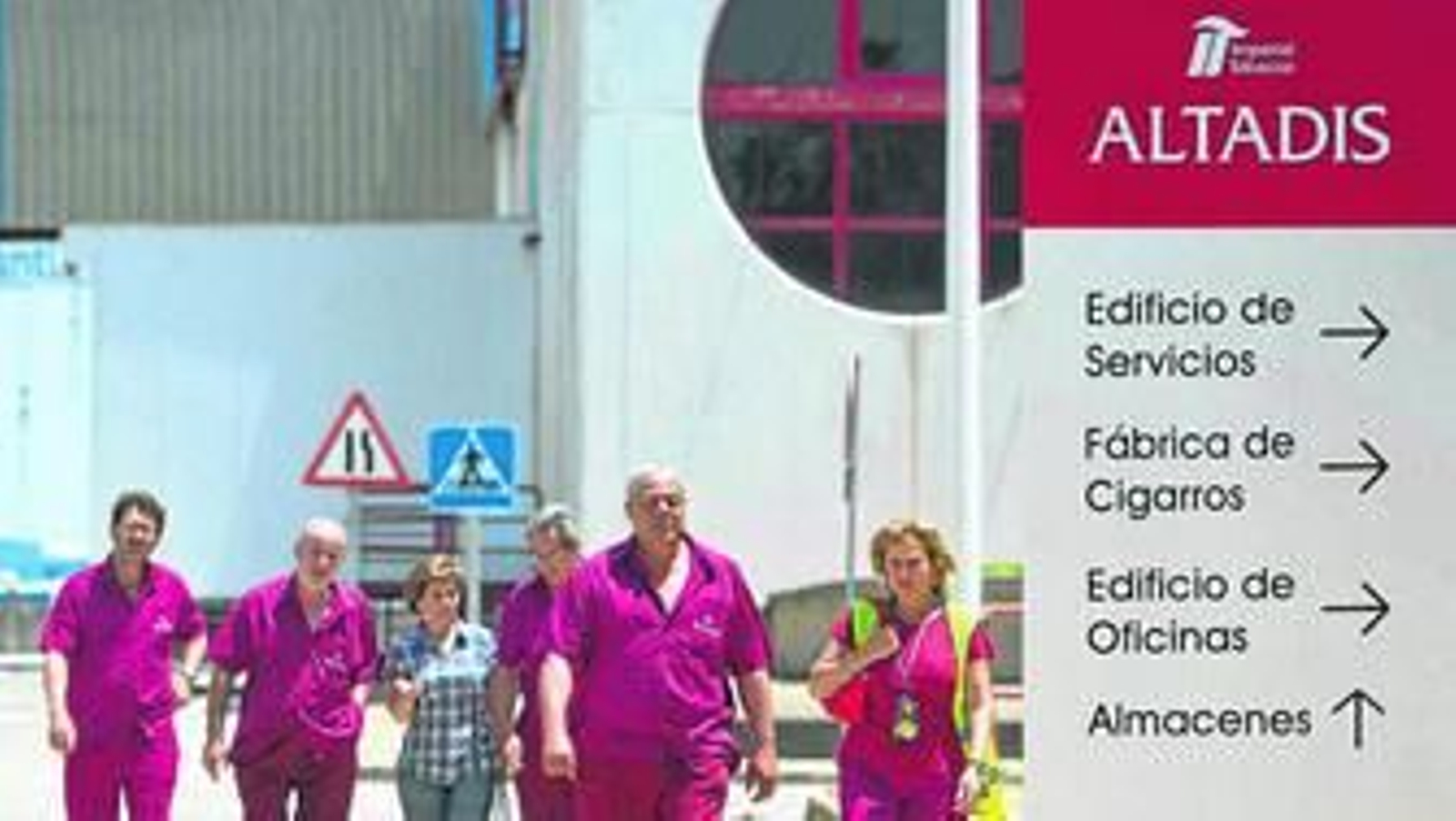 Uno de los últimos trabajadores de Altadis en la planta de Cádiz.