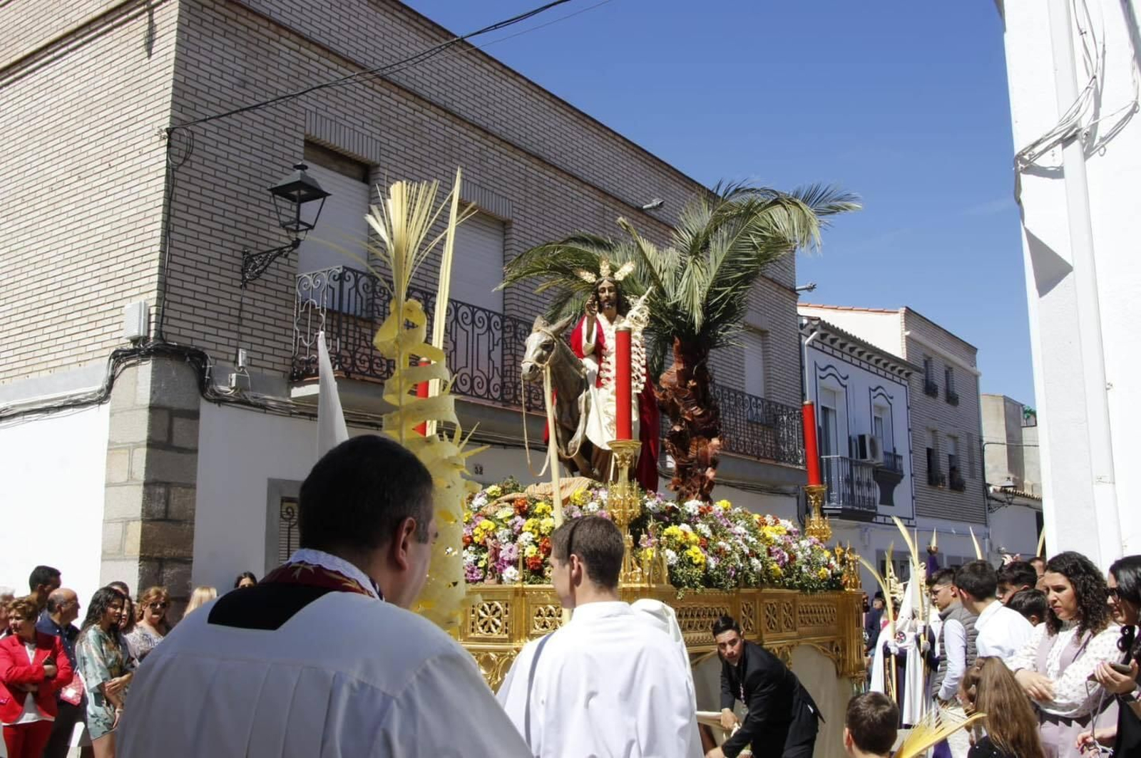 La procesión de la Borriquita en Hinojosa del Duque, en imágenes