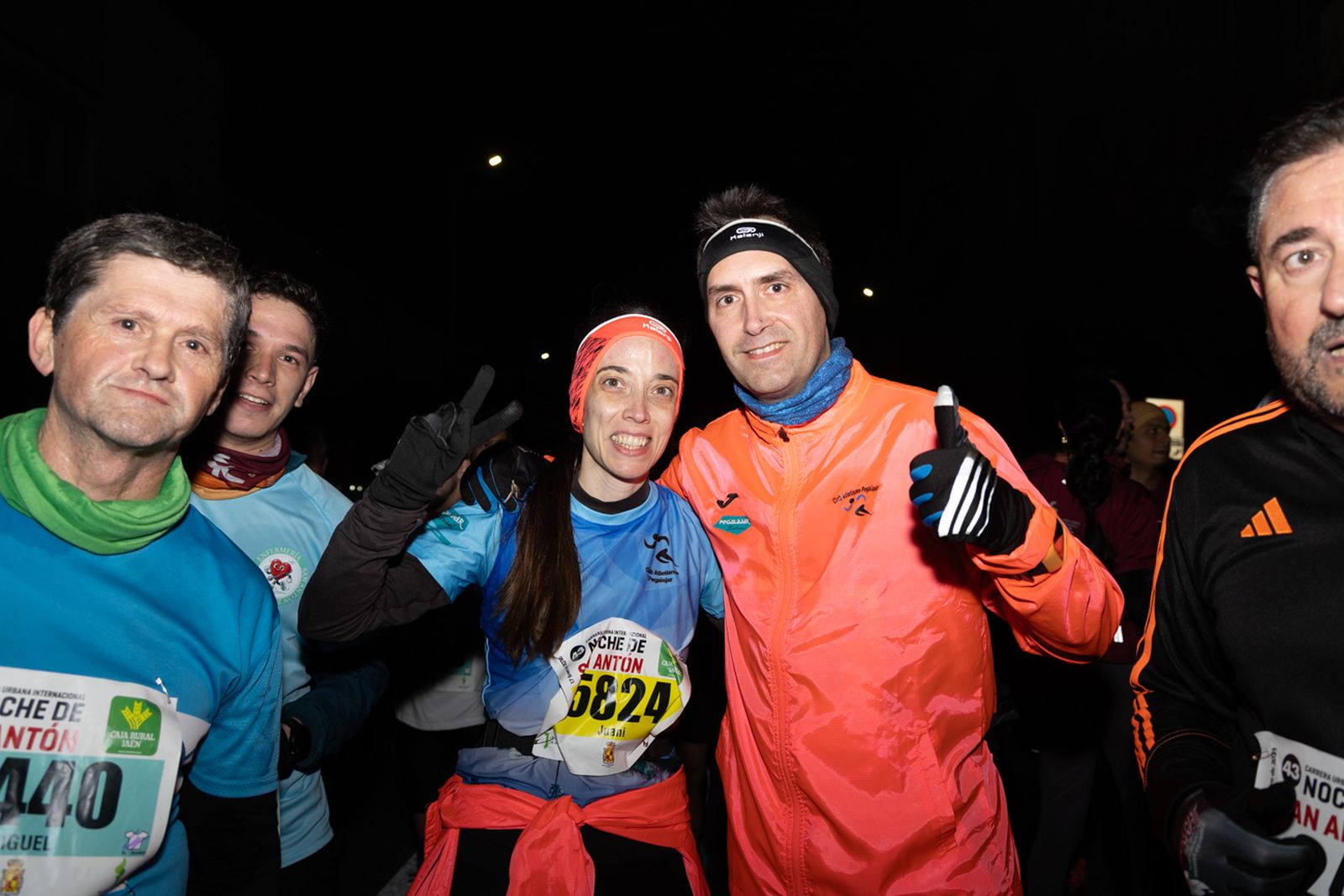 En imágenes: búscate en tu llegada a meta de la Carrera de San Antón 2026 (III)