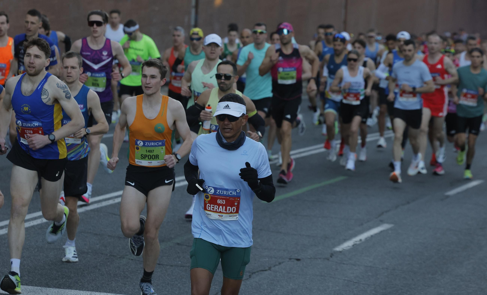 Búscate en el Zurich Maratón de Sevilla 2025
