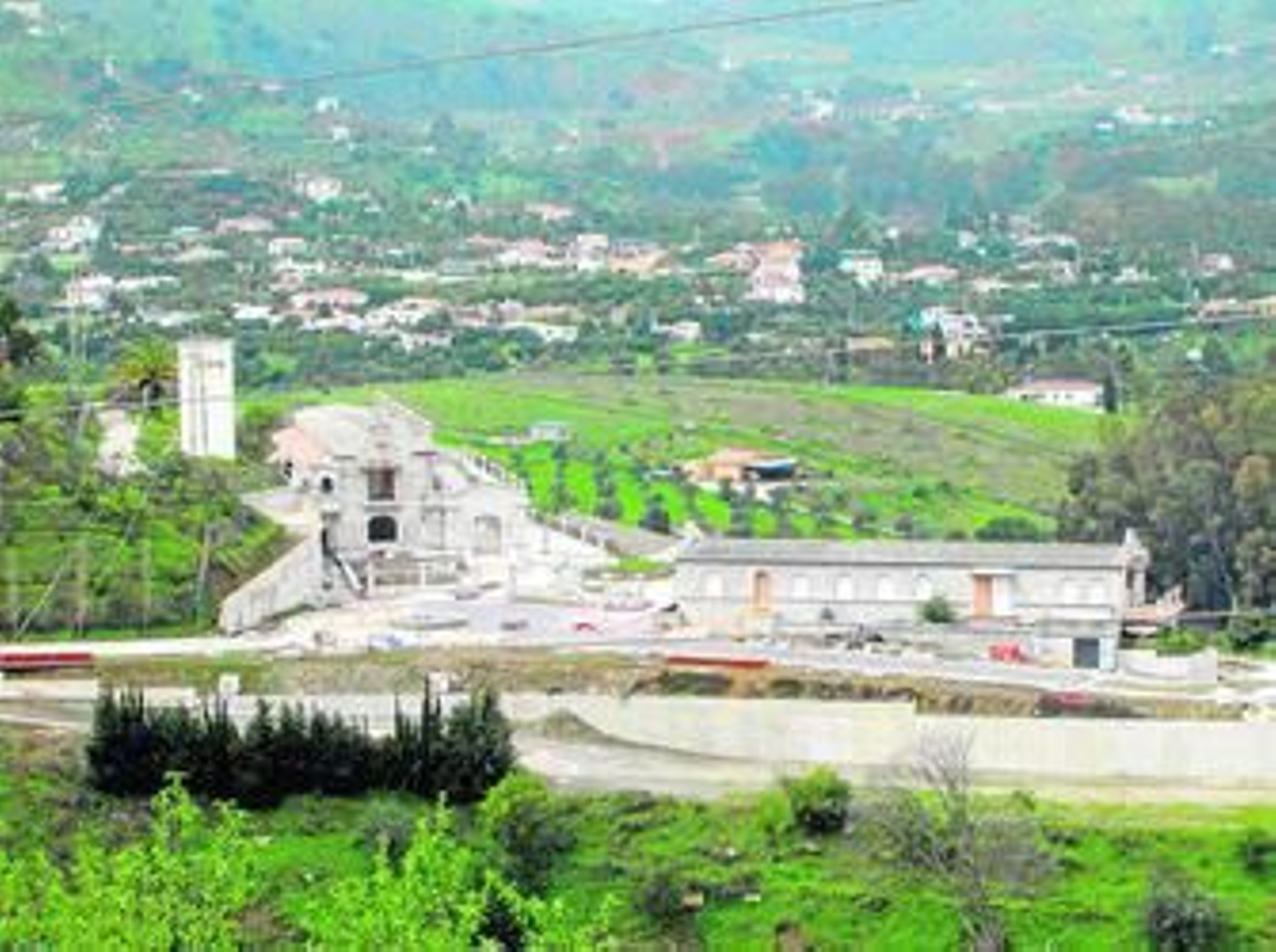 Complejo paralizado por presuntas irregularidades en Coín.