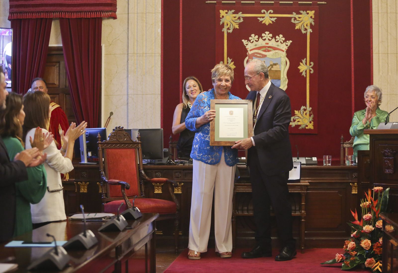 Homenaje a Celia Villalobos en el Ayuntamiento de Málaga (fotos)