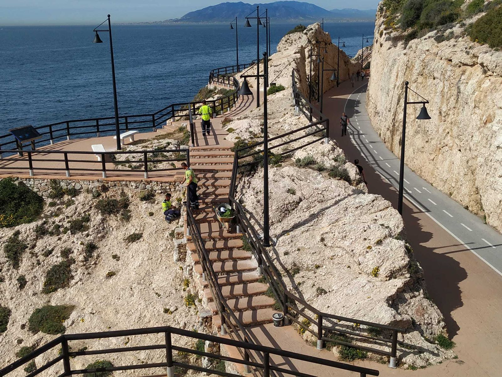 Nuevo estado de los acantilados de El Cantal, en Rincón de la Victoria.