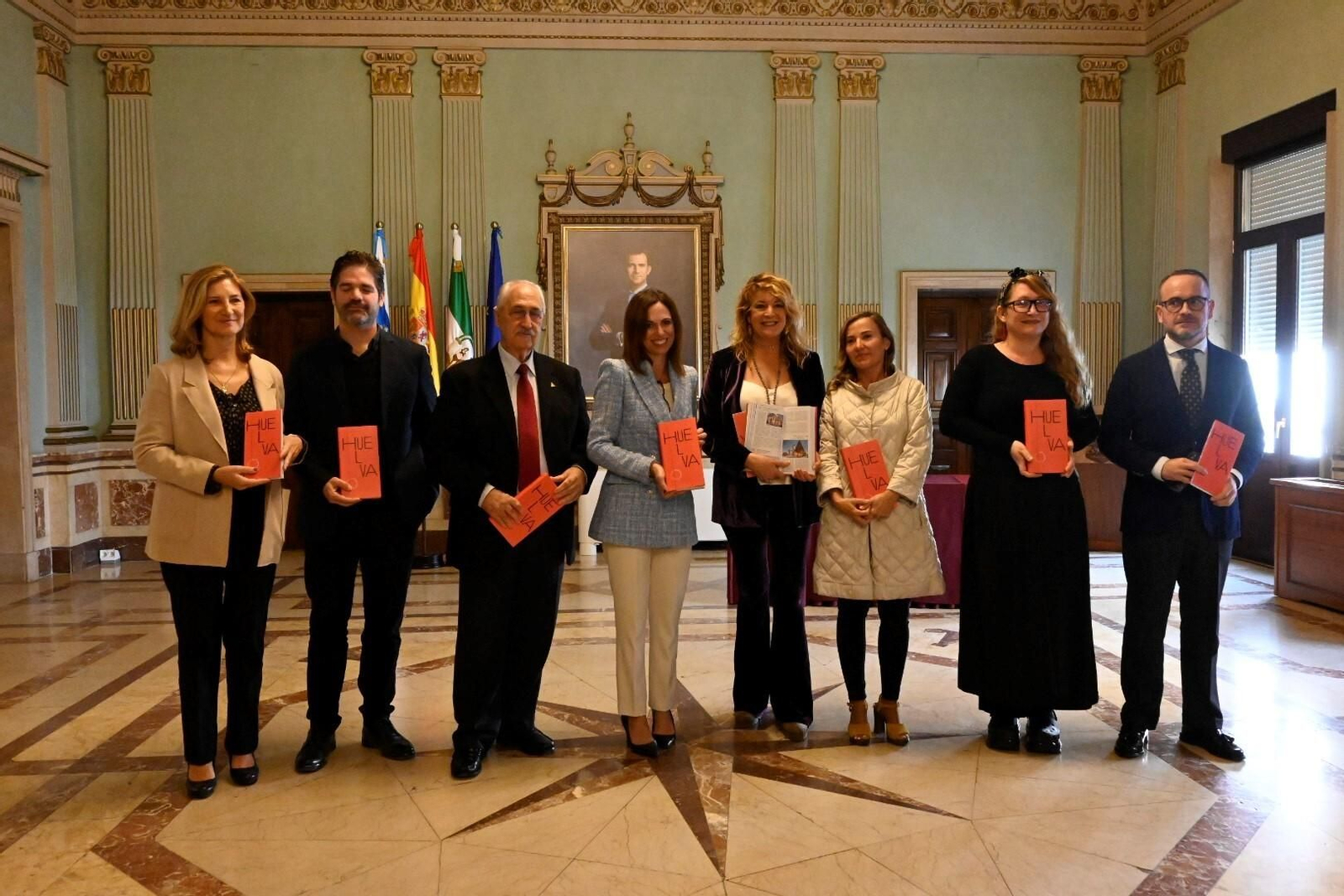 Un momento del acto de presentación de la Guía de Arquitectura de Huelva.
