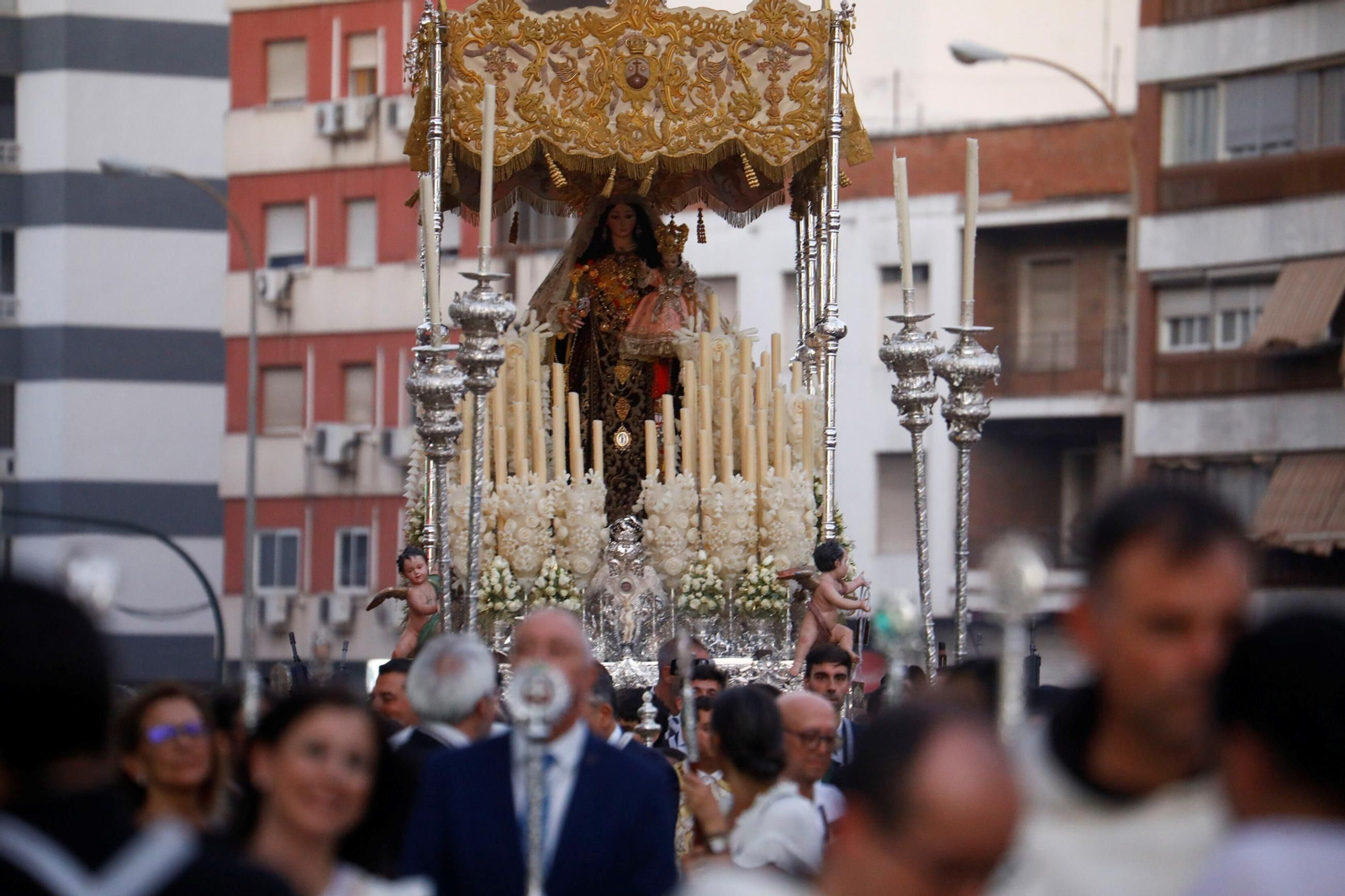 Las mejores fotos de la procesión de la Virgen del Carmen de San Cayetano de Córdoba