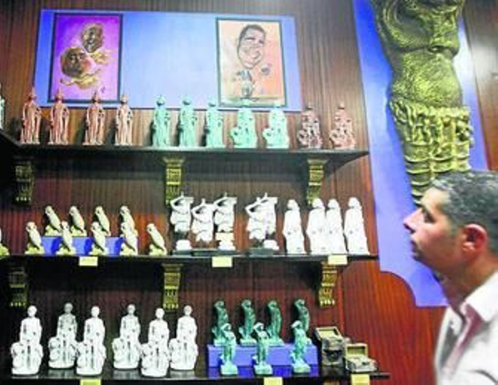 La tienda abierta por Atifex se ubica en la calle Santiago.