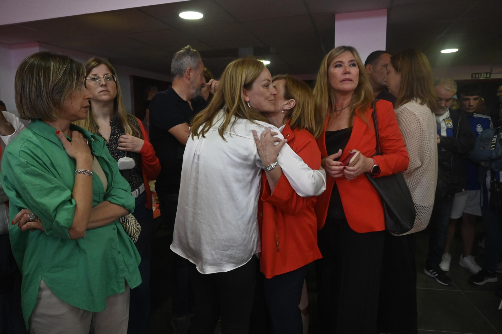 Imágenes del PSOE tras las elecciones municipales en Huelva