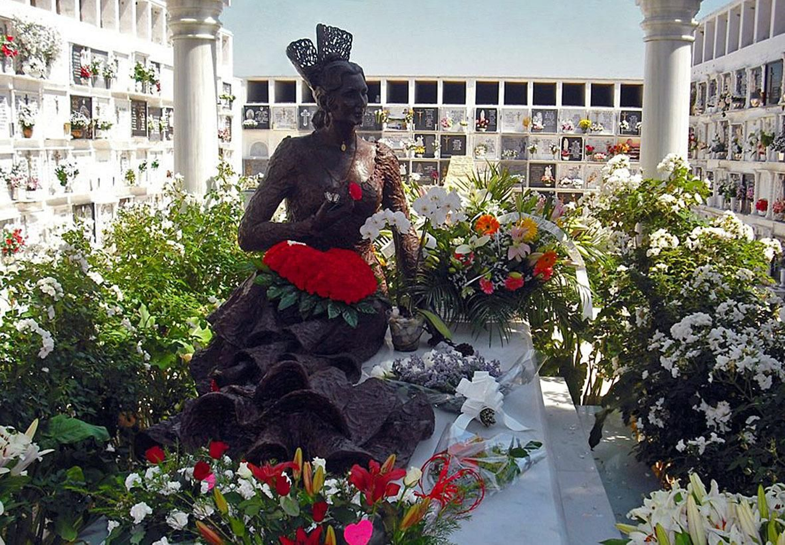 Mausoleo Rocío Jurado Mausoleo Rocío Jurado.