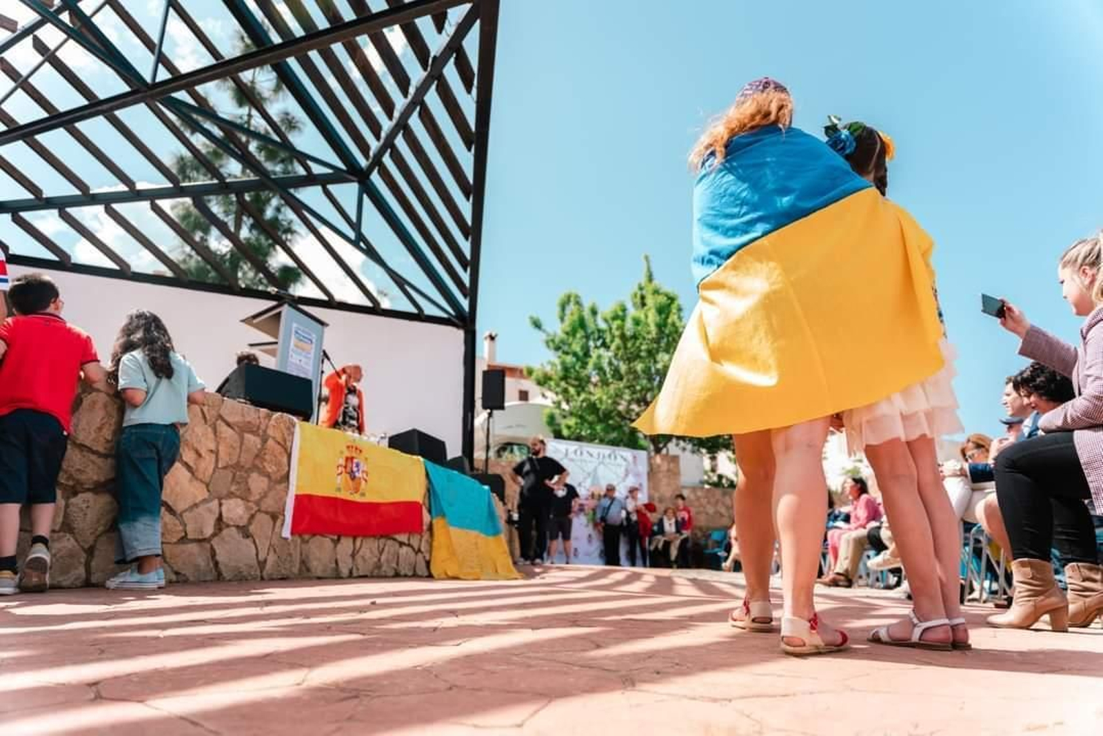 'Pueblos unidos por la paz: Ucrania en el corazón de la Alpujarra'