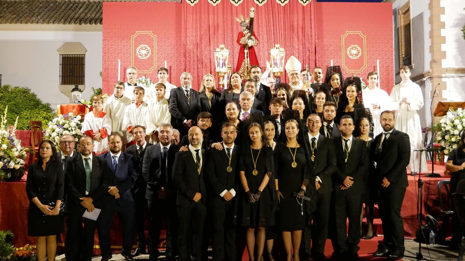 Imposición de la Medalla de Oro de la Villa a la imagen de Nuestro Padre Jesús Nazareno.