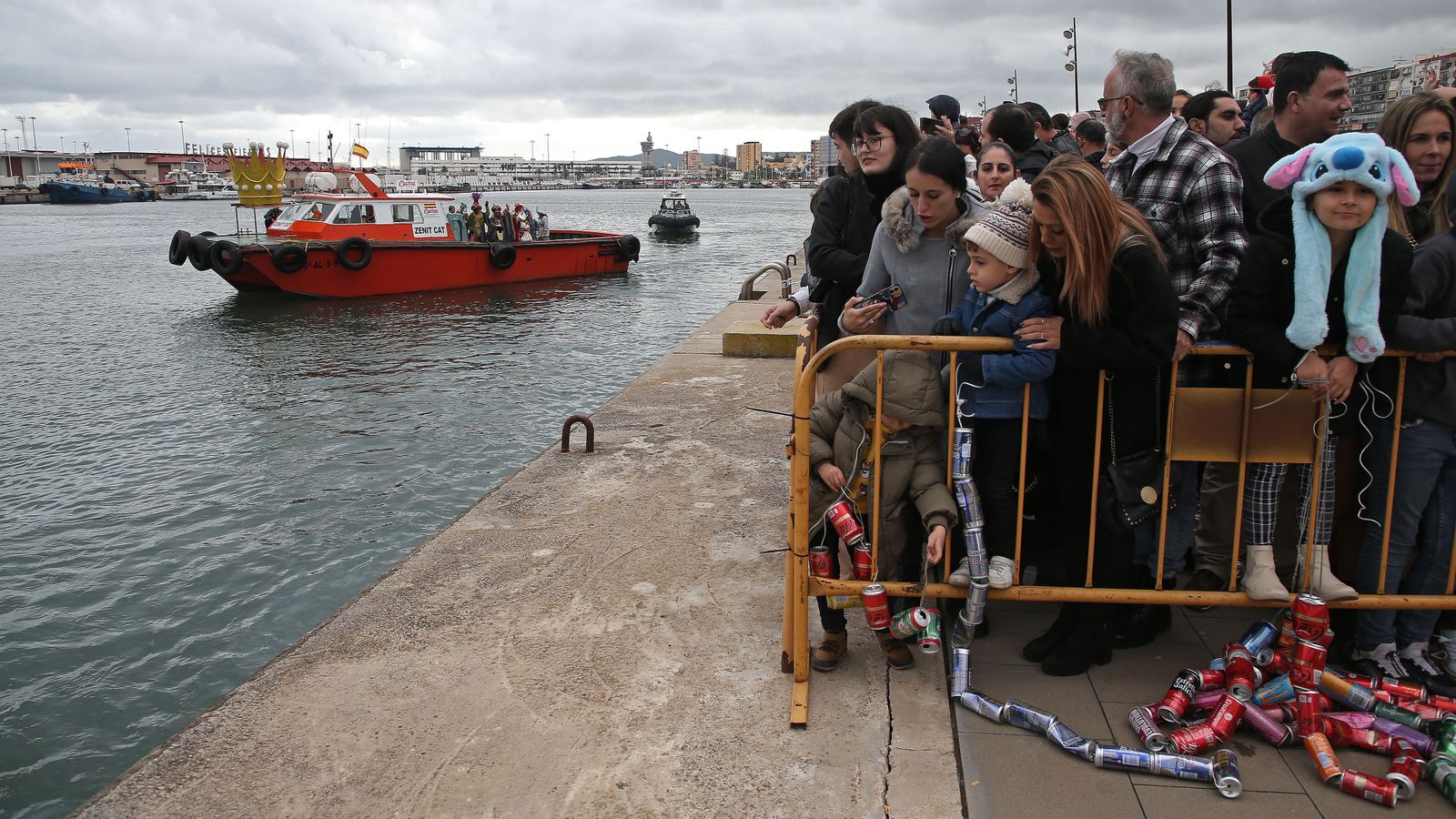 Fotos del arrastre de latas en Algeciras