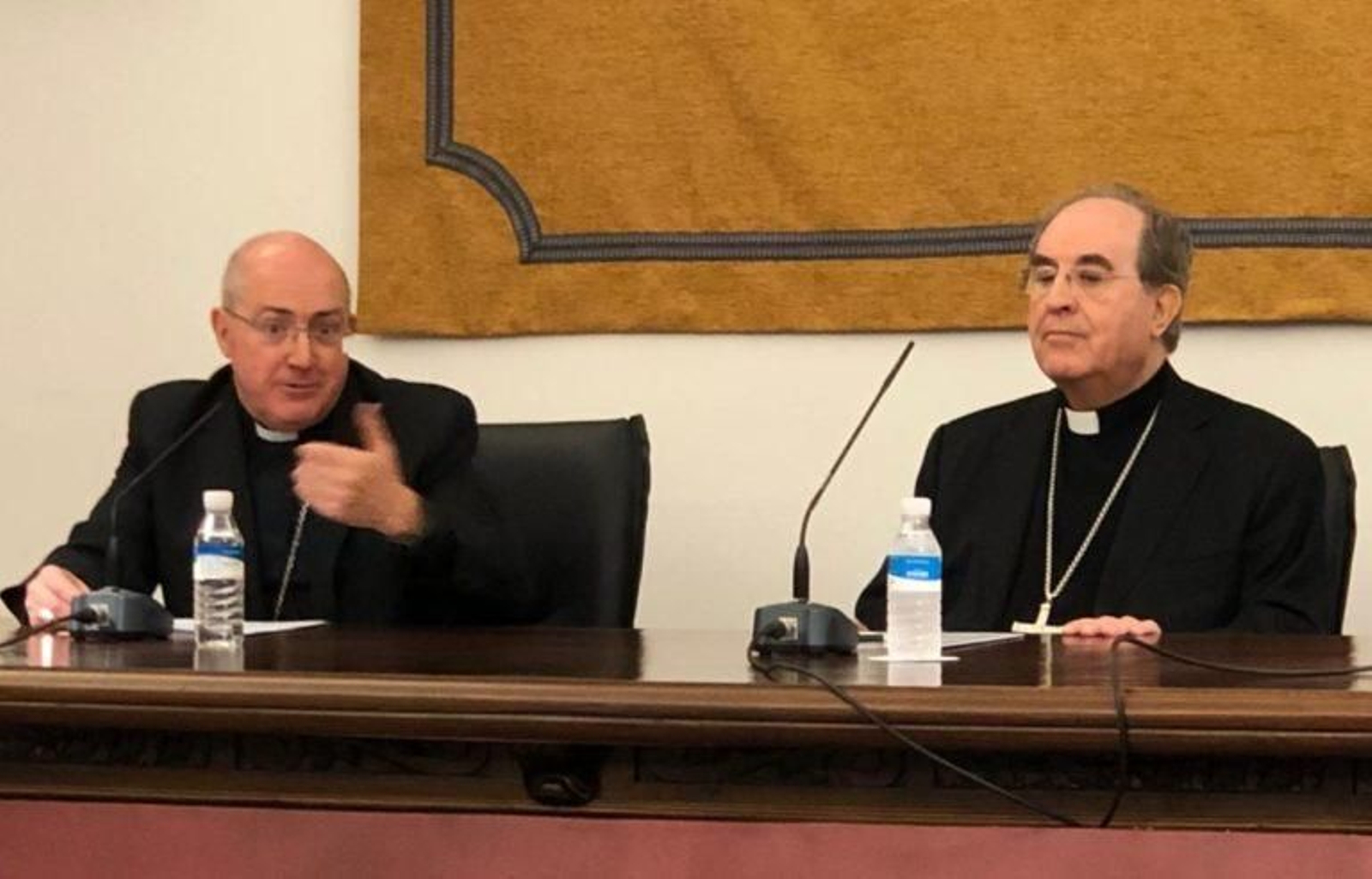 Santiago Gómez Sierra, durante su despedida en Sevilla.