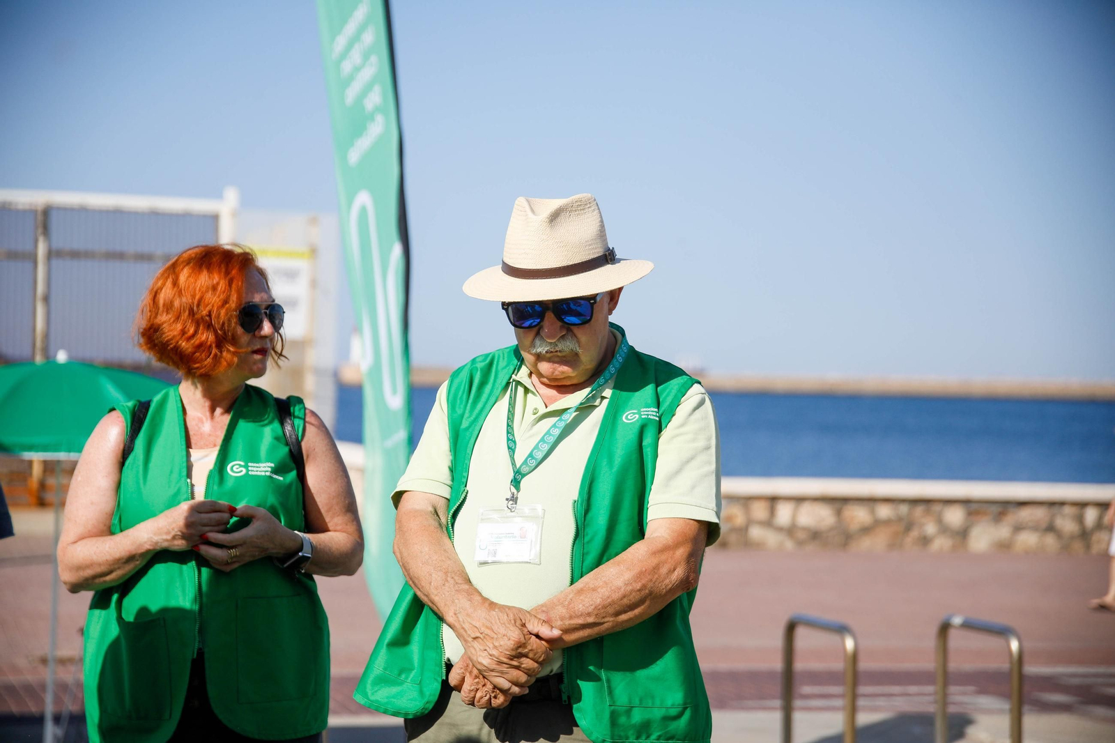 Las imágenes de la carpa informativa sobre prevención del cáncer de piel en Almería