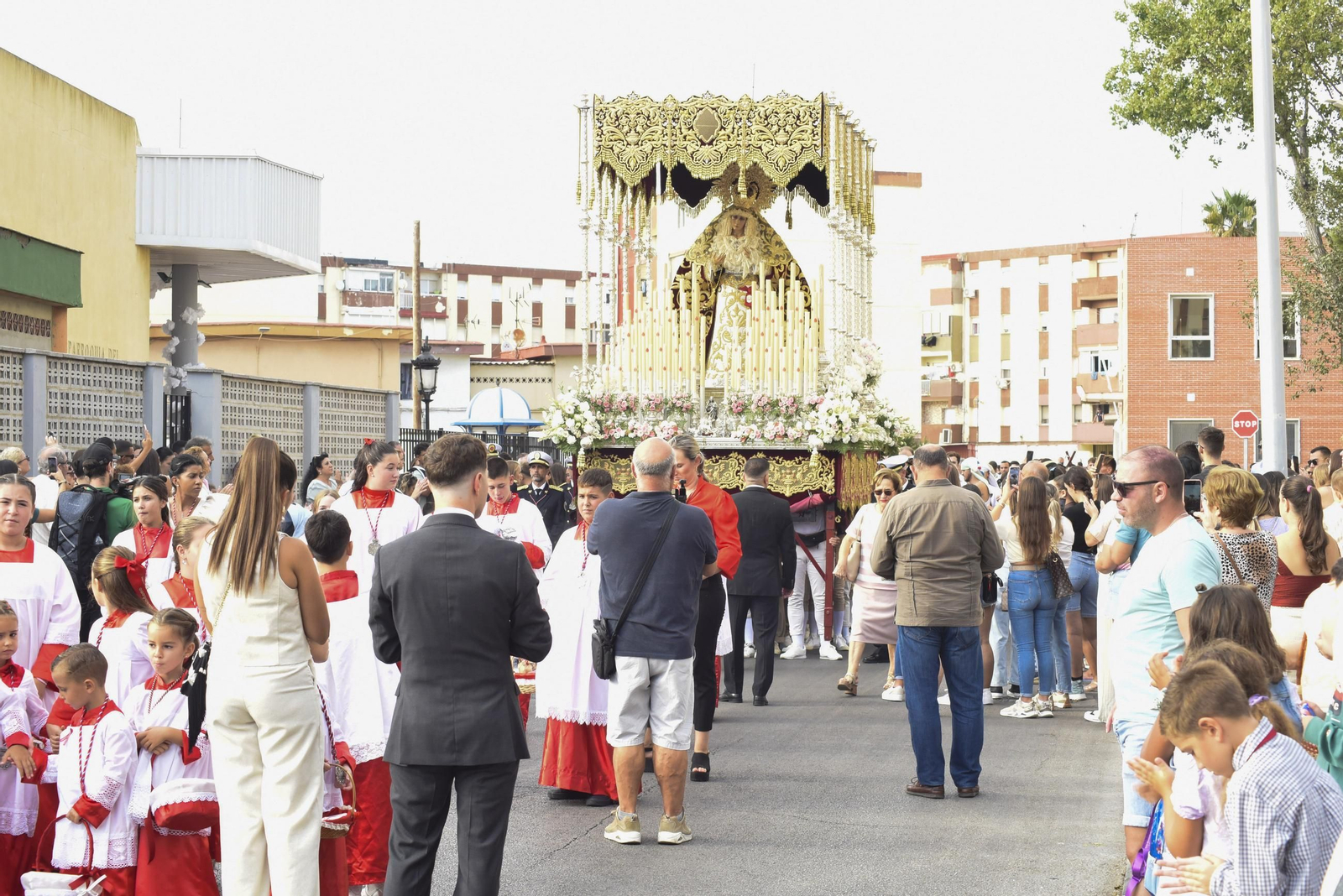 Las fotos de la procesión extraordinaria del Mayor Dolor por el 75 aniversario de su bendición