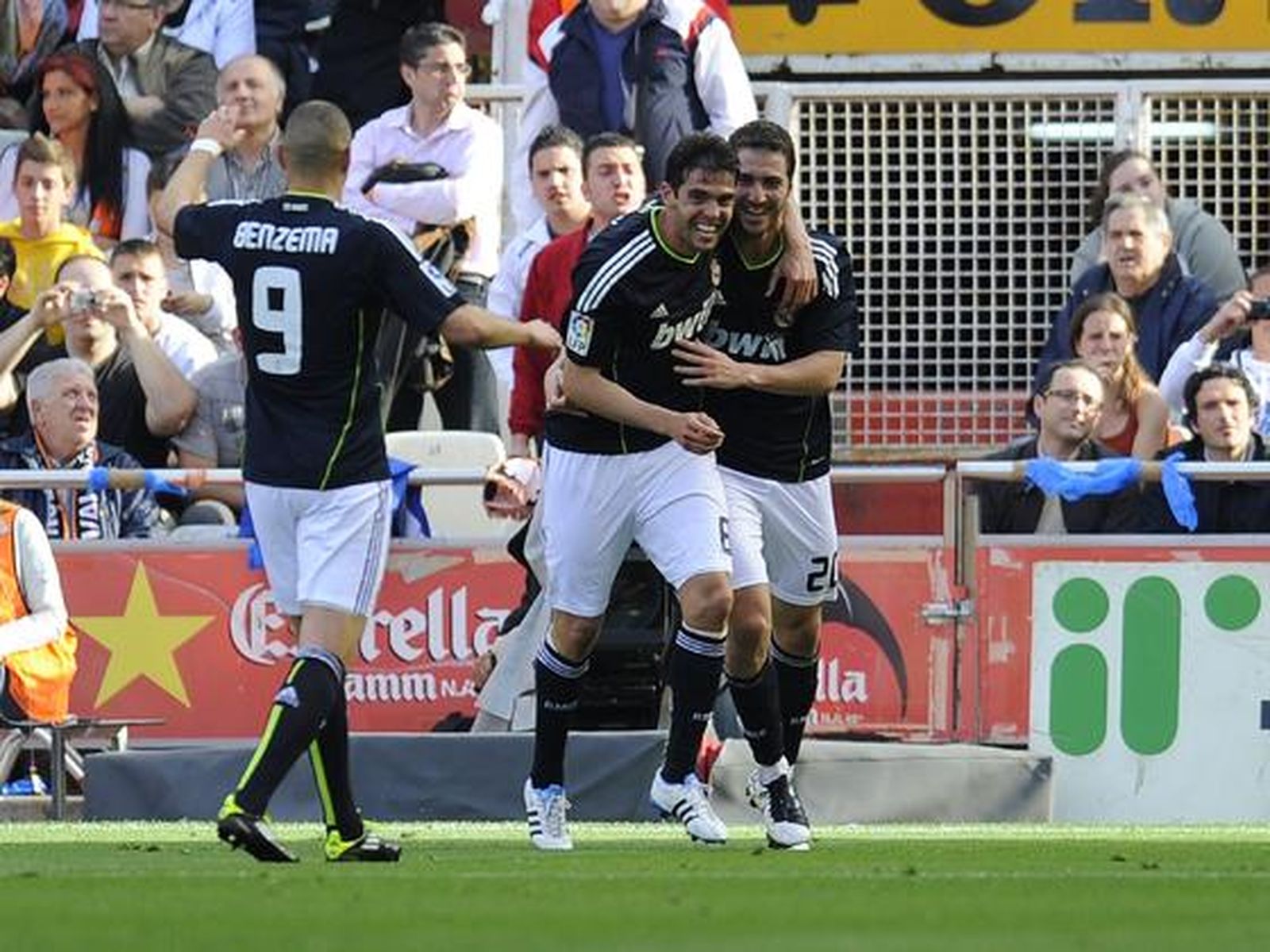 El Real Madrid golea al Valencia a domicilio (3-6). / Reuters