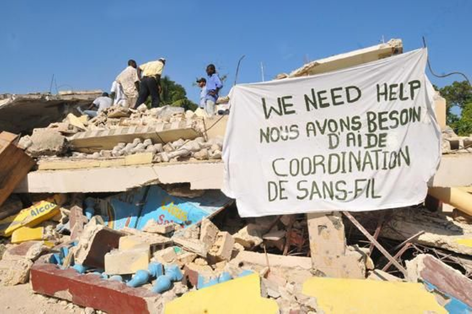 La comunidad internacional se vuelca en la ayuda hacia la población haitiana. / Reportaje Gráfico: EFE