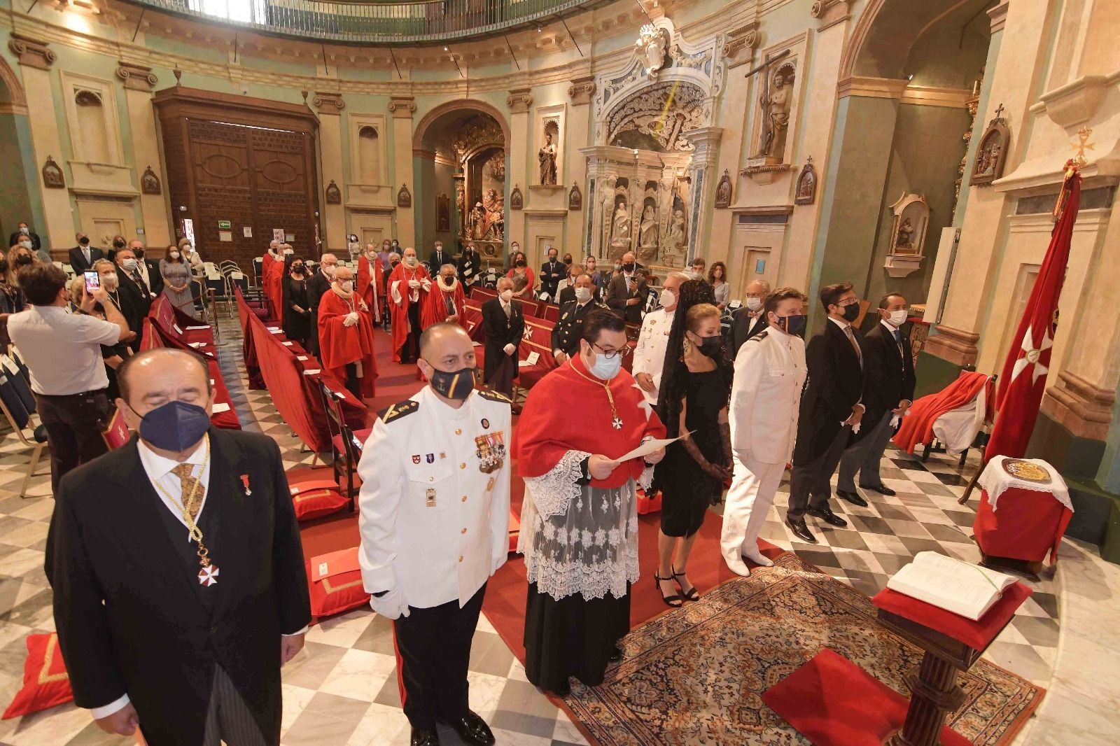 Un momento de la ceremonia de Caballeros Hospitalarios en el Oratorio de San Felipe Neri.