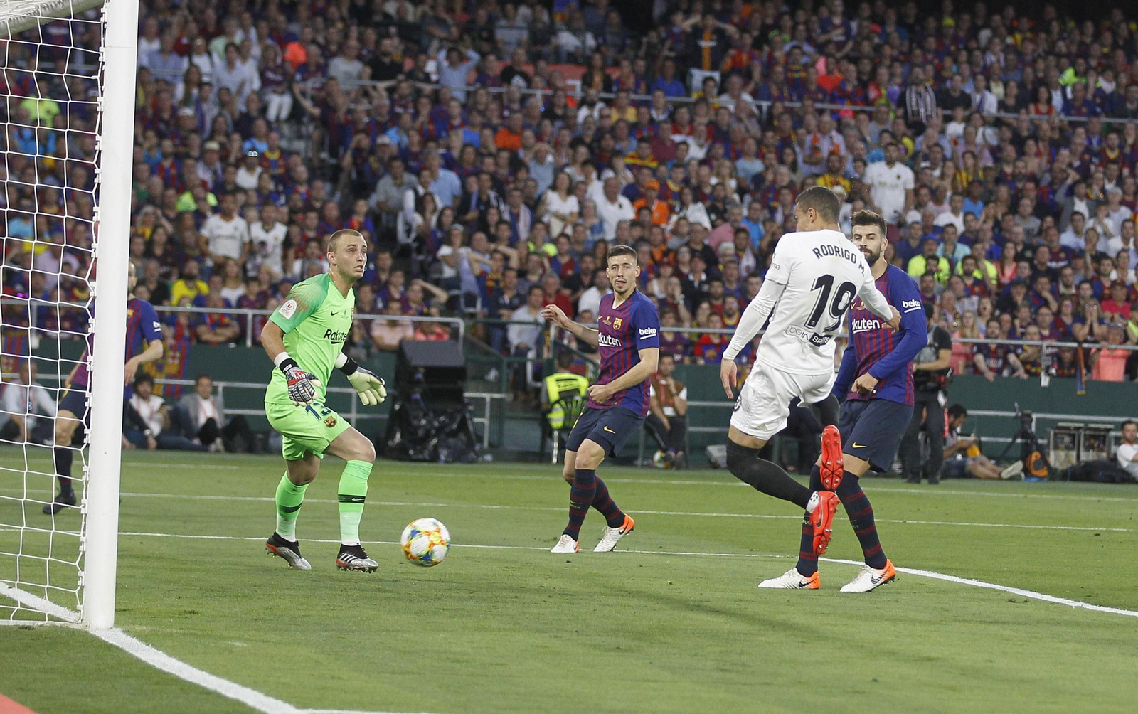 Las fotos de la final de la Copa del Rey entre el Barcelona y el Valencia en el Benito Villamarín