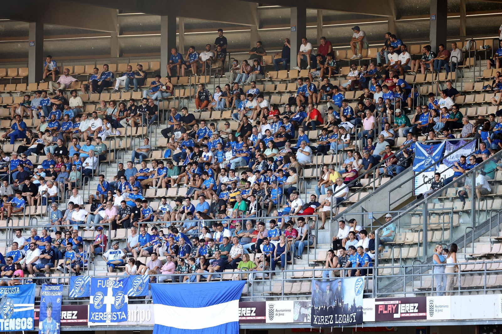 Búscate en el Xerez DFC contra el Yeclano Deportivo en Chapín