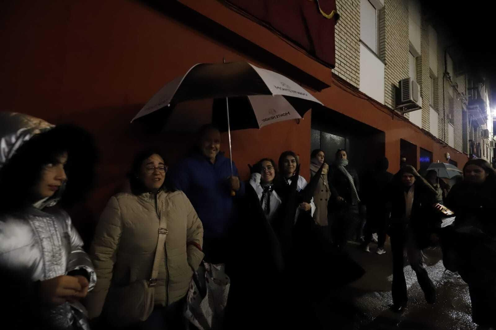 Martes Santo en Villanueva de Córdoba: La Hermandad del Amarrado se queda en casa, en imágenes