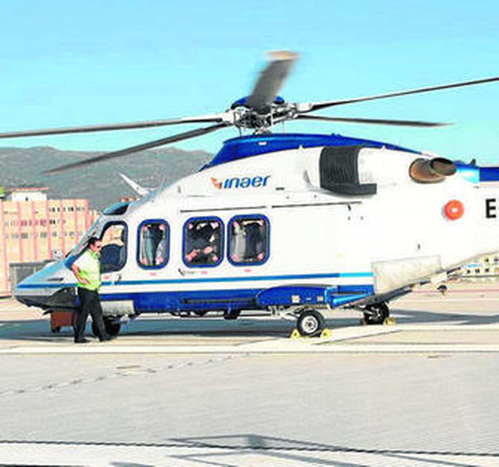 Helicóptero del antiguo servicio Ceuta-Andalucía.