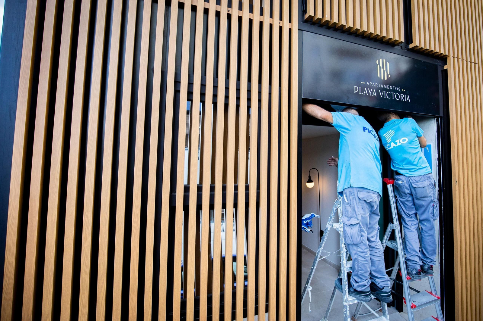 Los Apartamentos Playa Victoria de Cádiz abren sus puertas al público