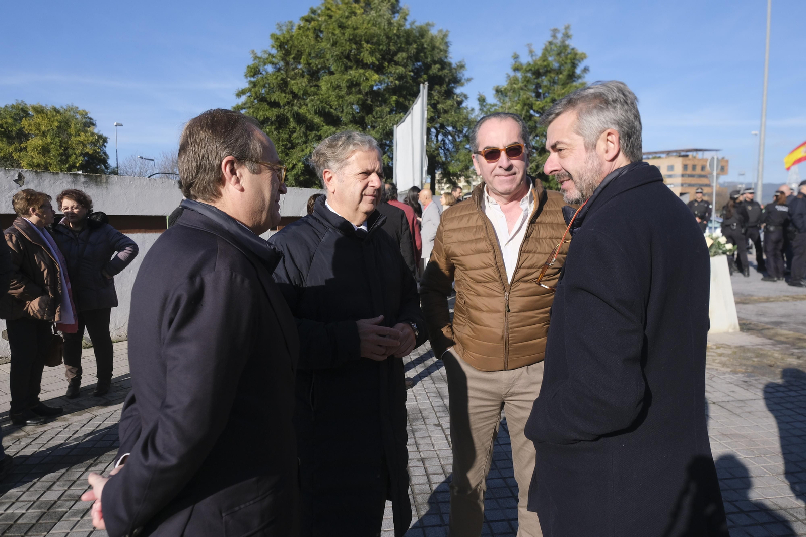 Aniversario del asesinato de las agentes de la Policía Local María de los Ángeles y María Soledad, en fotografías
