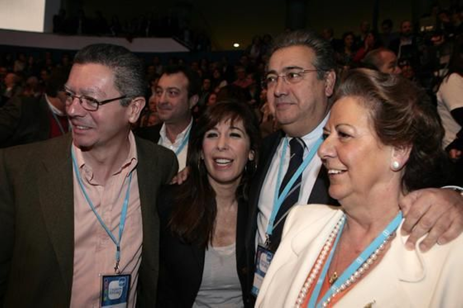 Gallardón, Sánchez Camacho, Zoido y Barberá durante la última jornada de la convención del PP en Sevilla.  Foto: Juan Carlos Muñoz