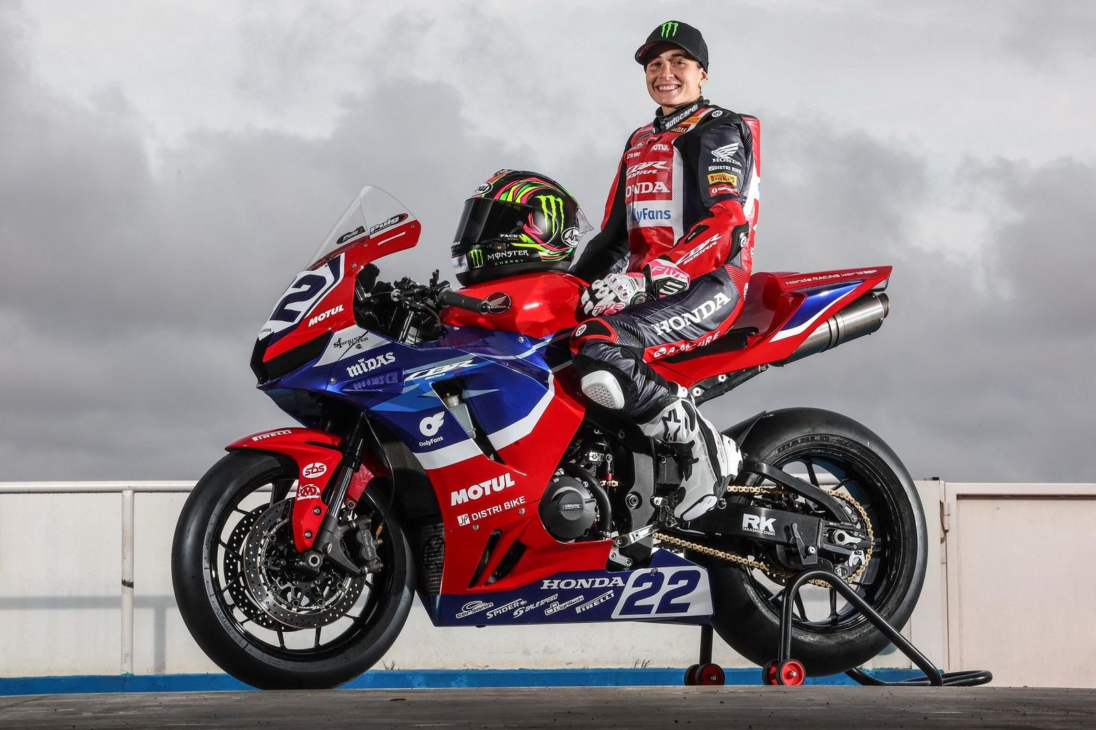 Ana Carrasco ha hecho valer su lema de "conducir como una chica es ganar”.