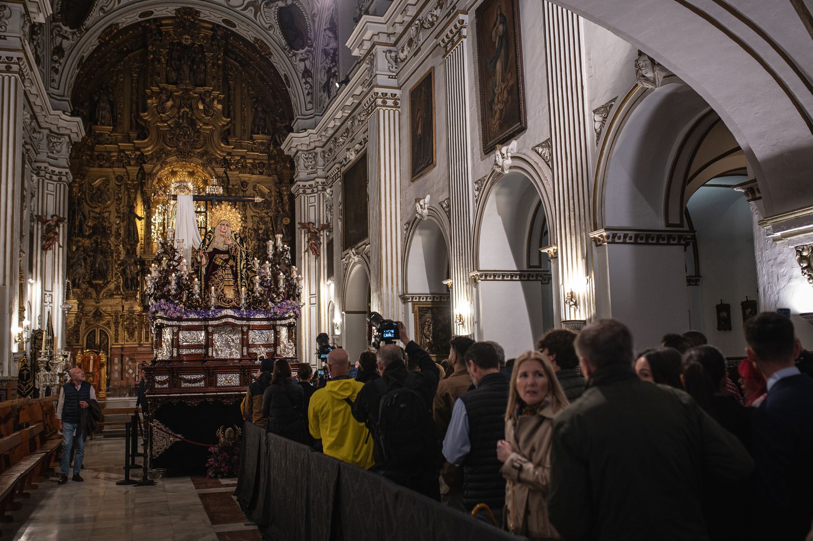 Las imágenes de la Hermandad de la Soledad de San Buenaventura en la Semana Santa de Sevilla 2024